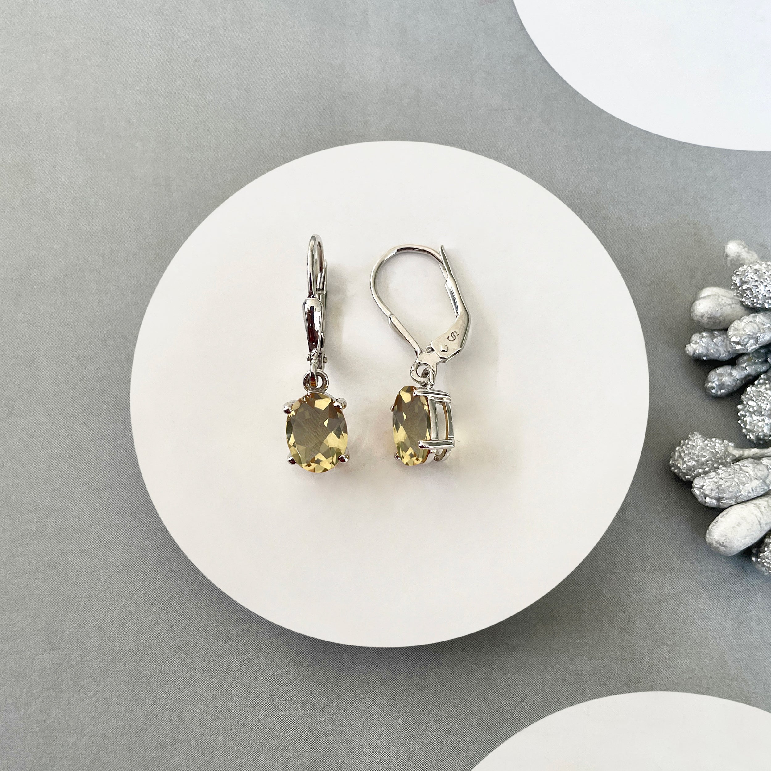 Citrine Leverback Earring-(CIT-SE-673.)