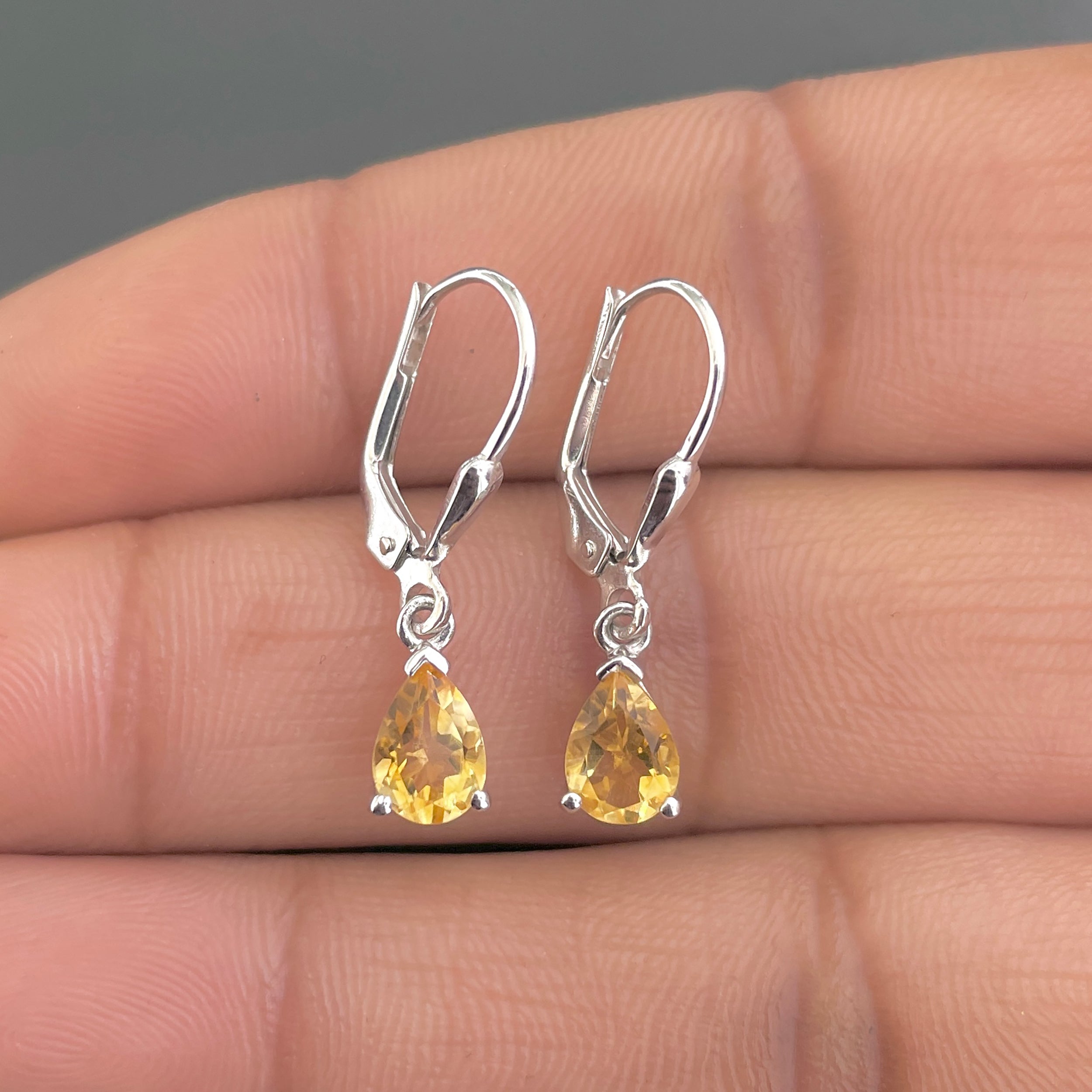 Citrine Leverback Earrings-(CIT-SE-676.)