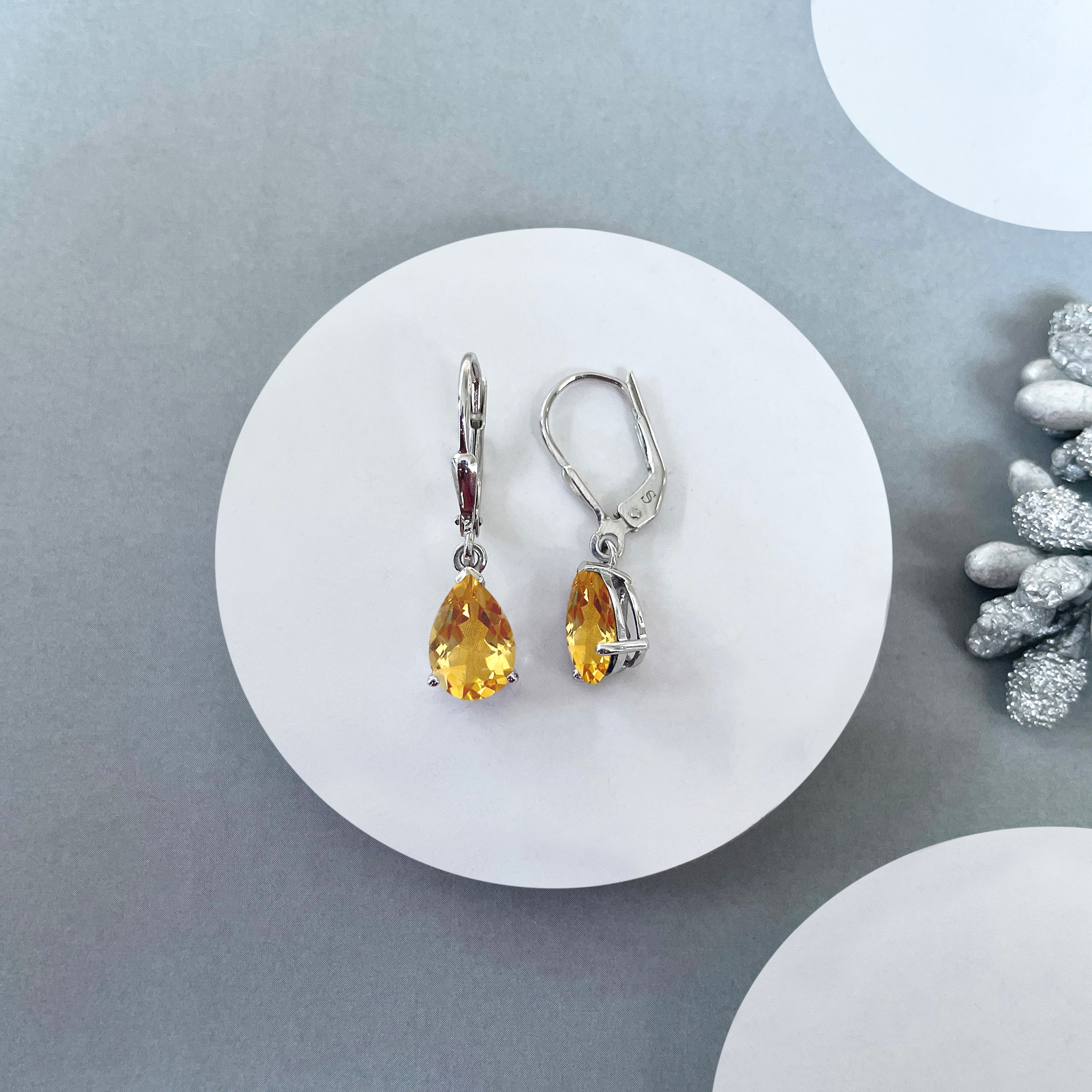 Citrine Leverback Earrings-(CIT-SE-677.)