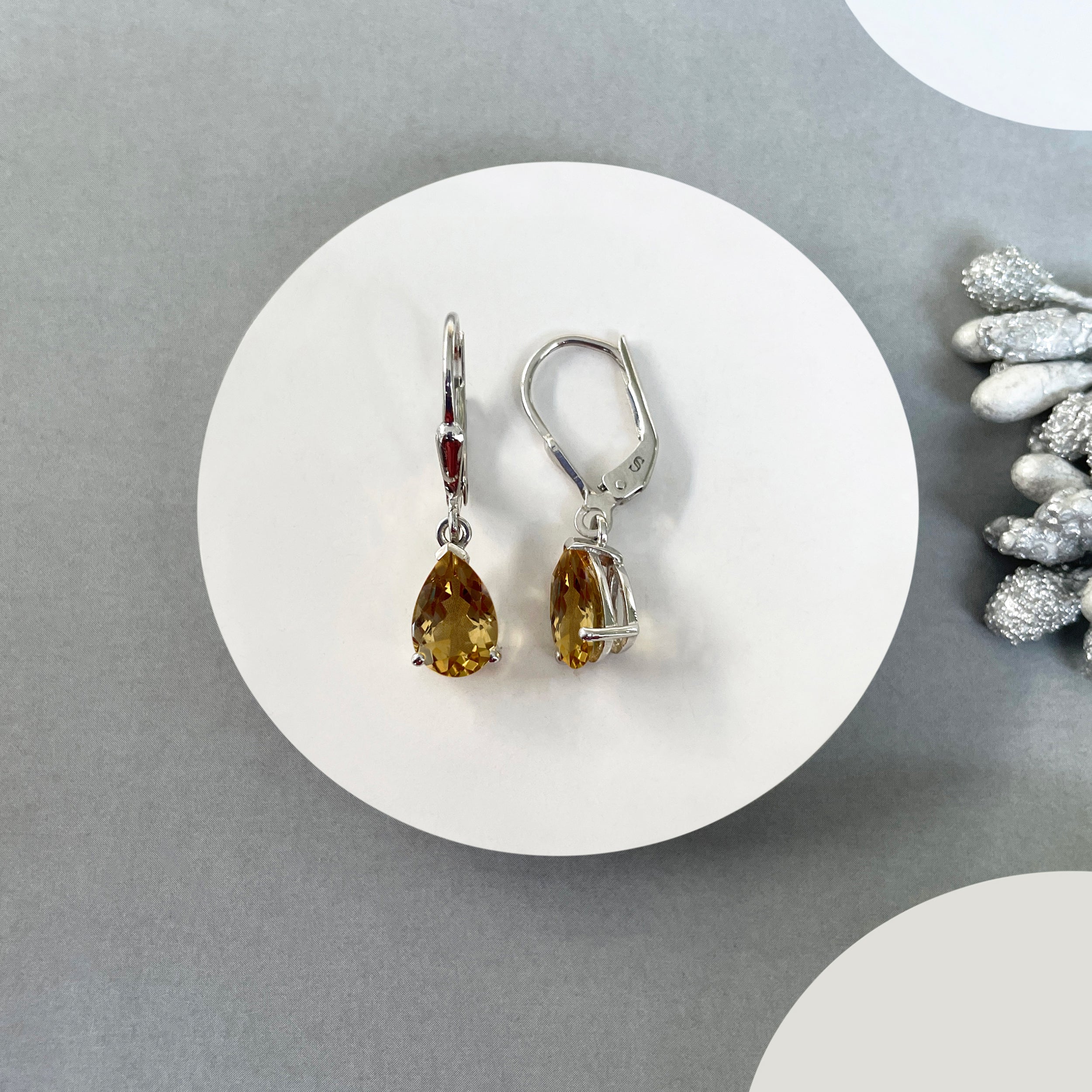 Citrine Leverback Earring-(CIT-SE-677.)