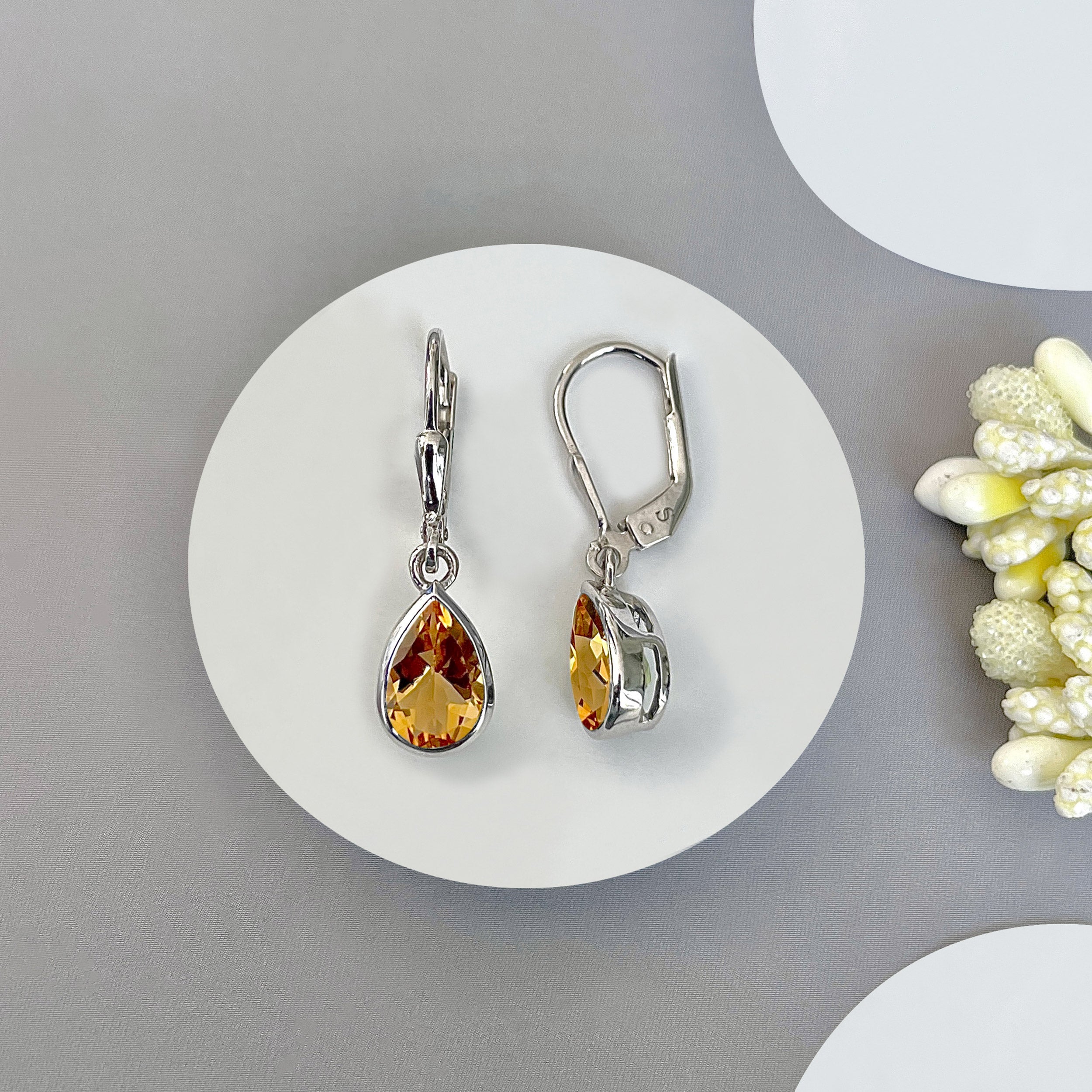 Citrine Leverback Earring-(CIT-SE-679.)