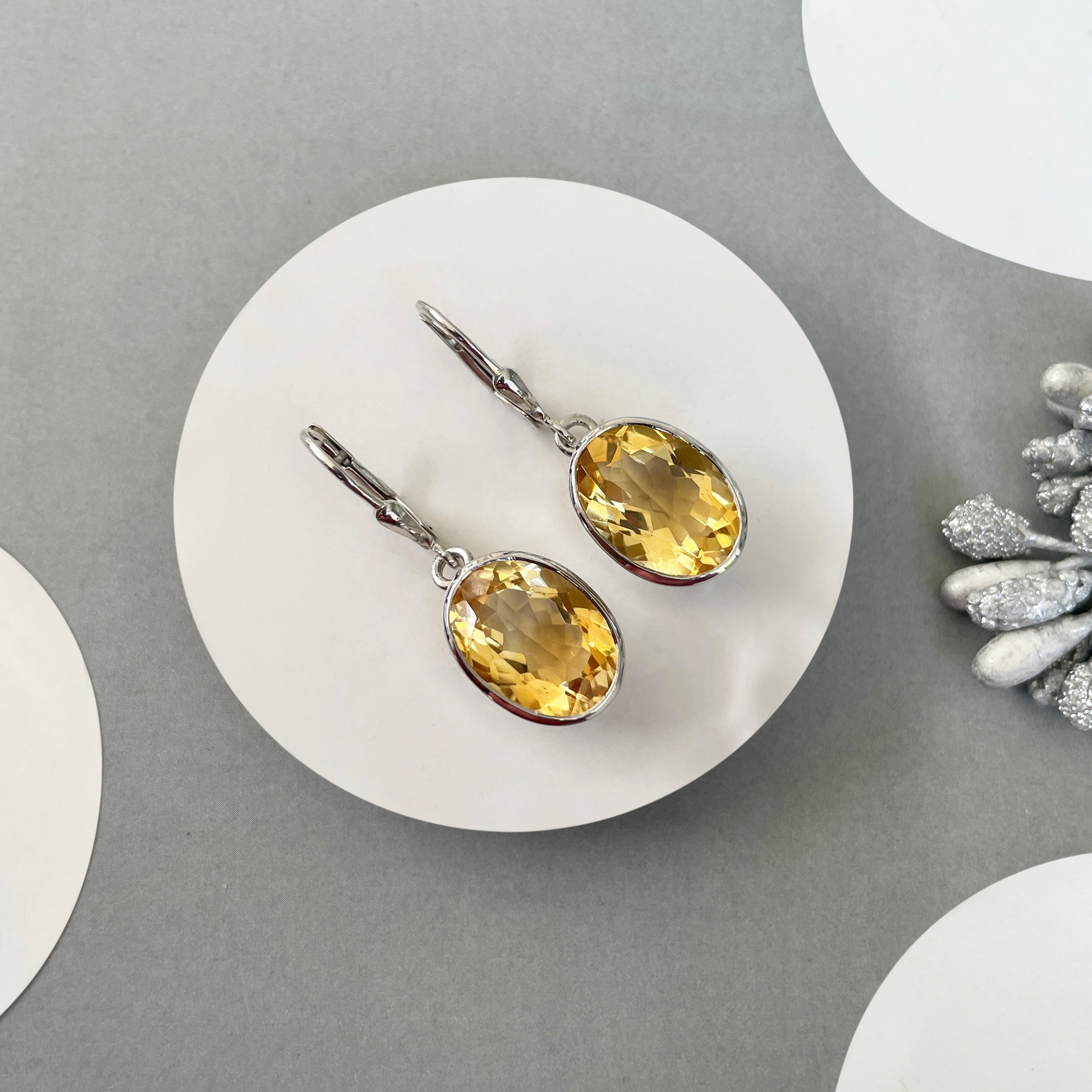 Citrine Leverback Earring-(CIT-SE-709.)