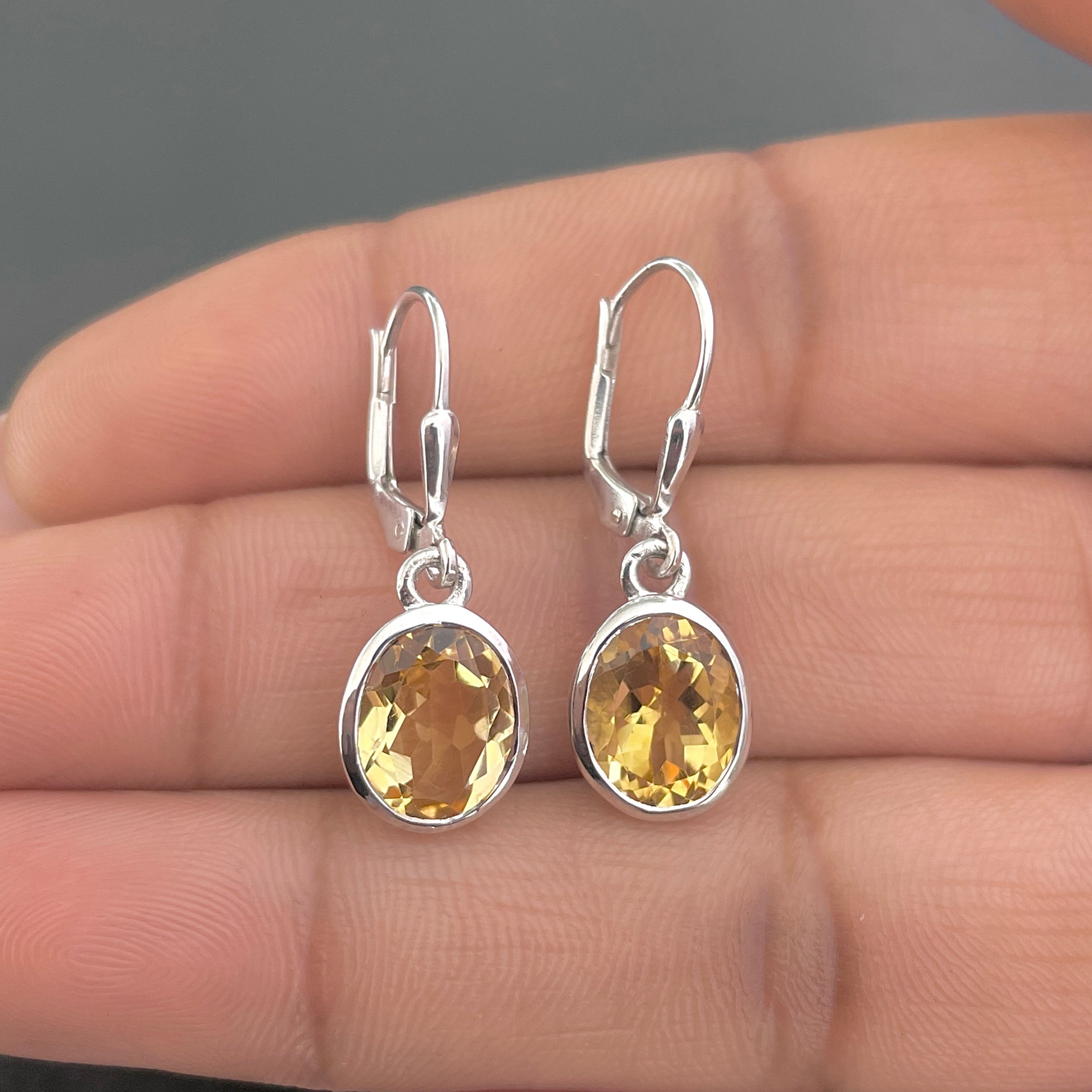 Citrine Leverback Earrings-(CIT-SE-713.)