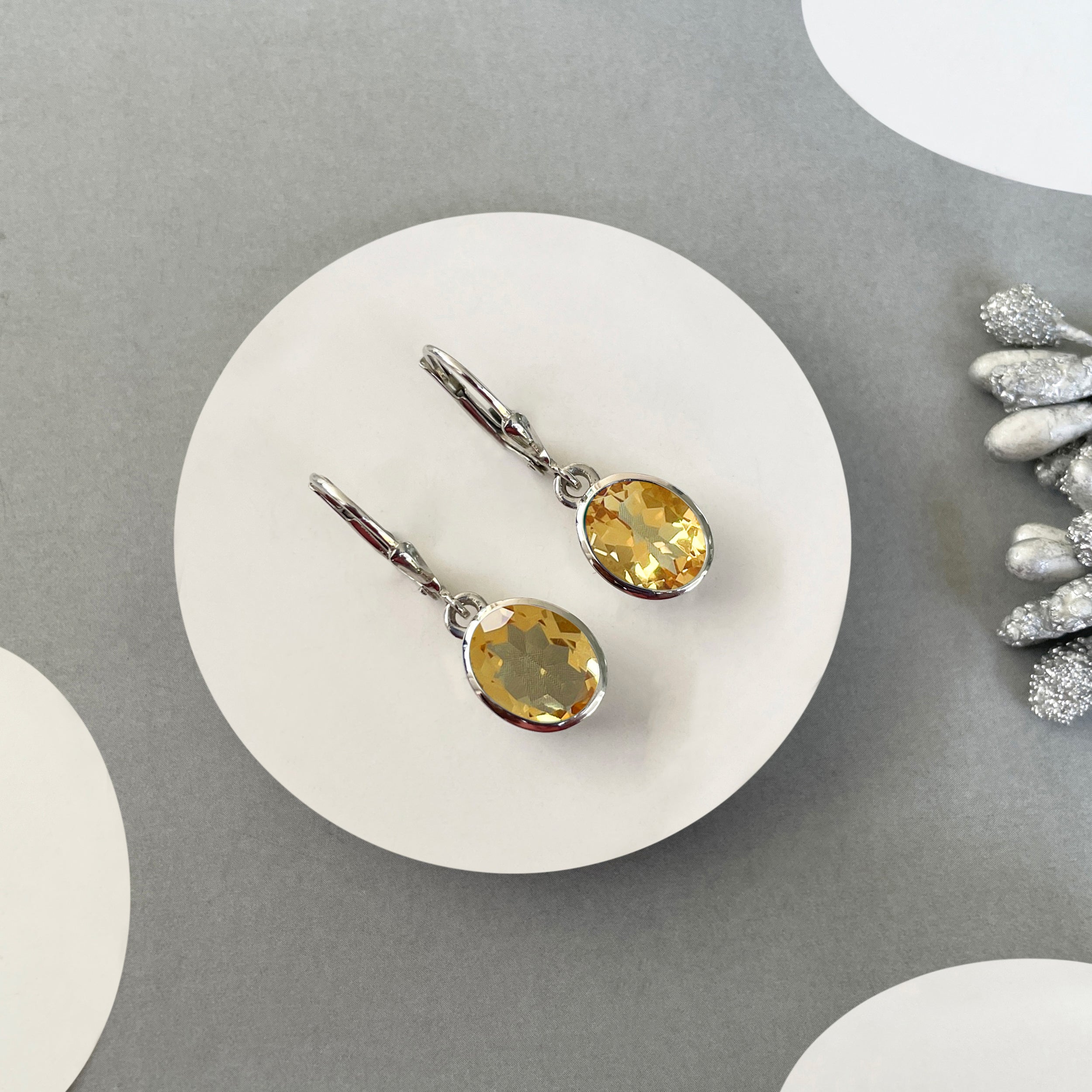 Citrine Leverback Earrings-(CIT-SE-713.)
