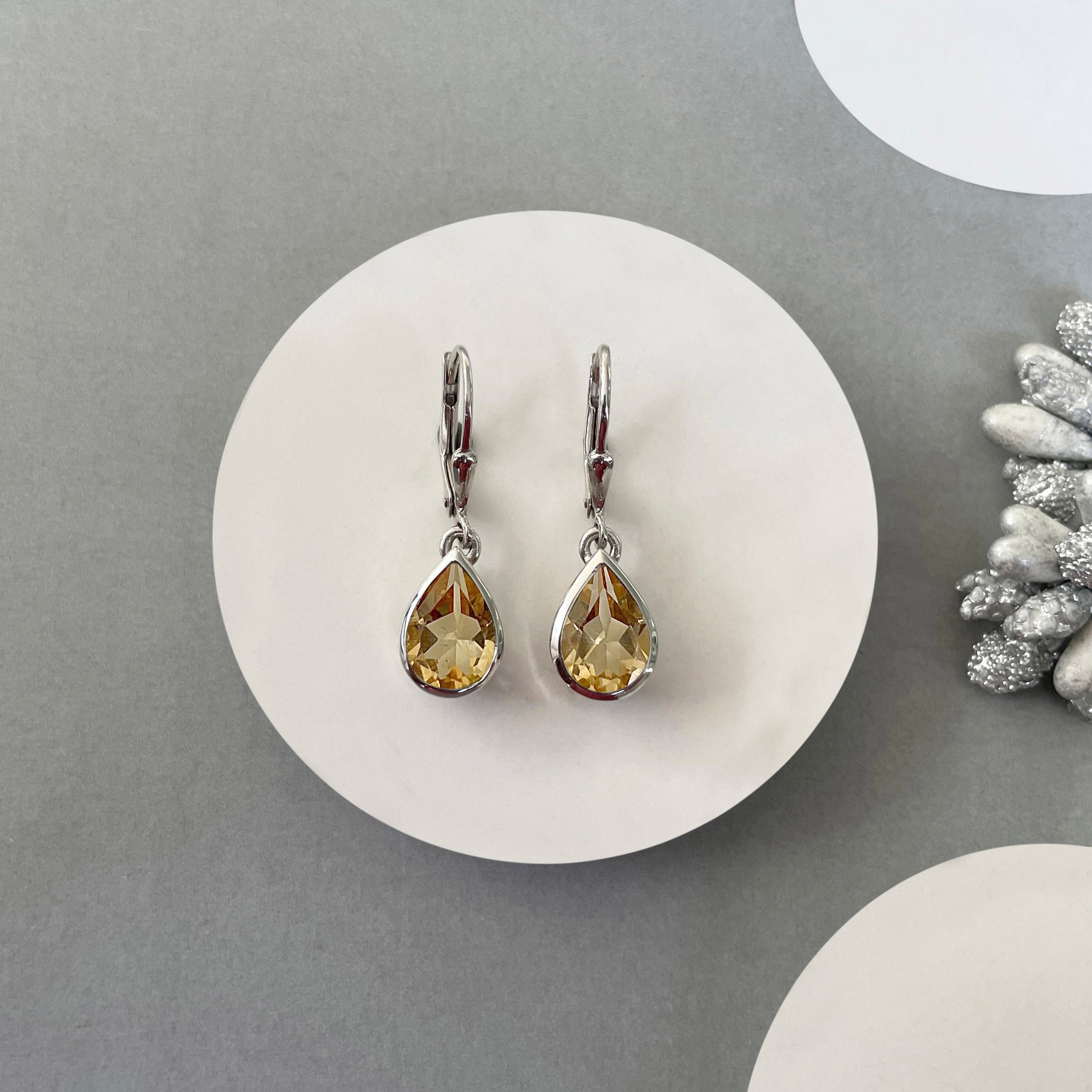 Citrine Leverback Earring-(CIT-SE-742.)