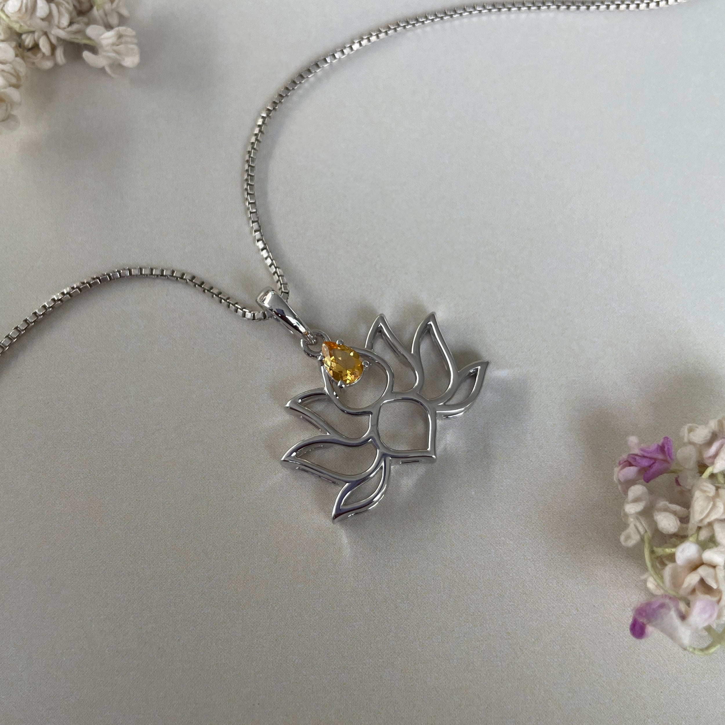 Citrine Lotus Pendant-(CIT-SN-156P.)
