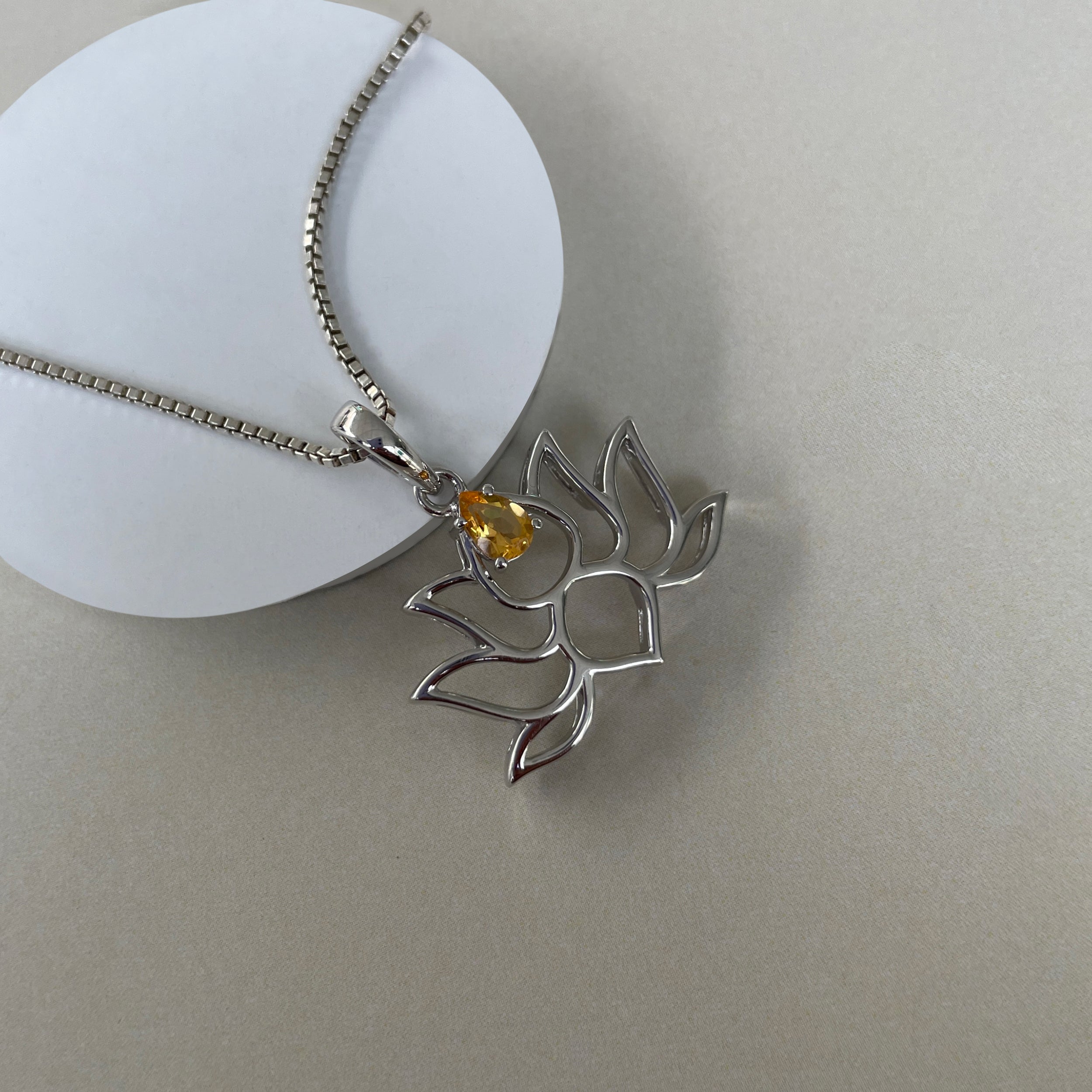Citrine Lotus Pendant-(CIT-SN-156P.)