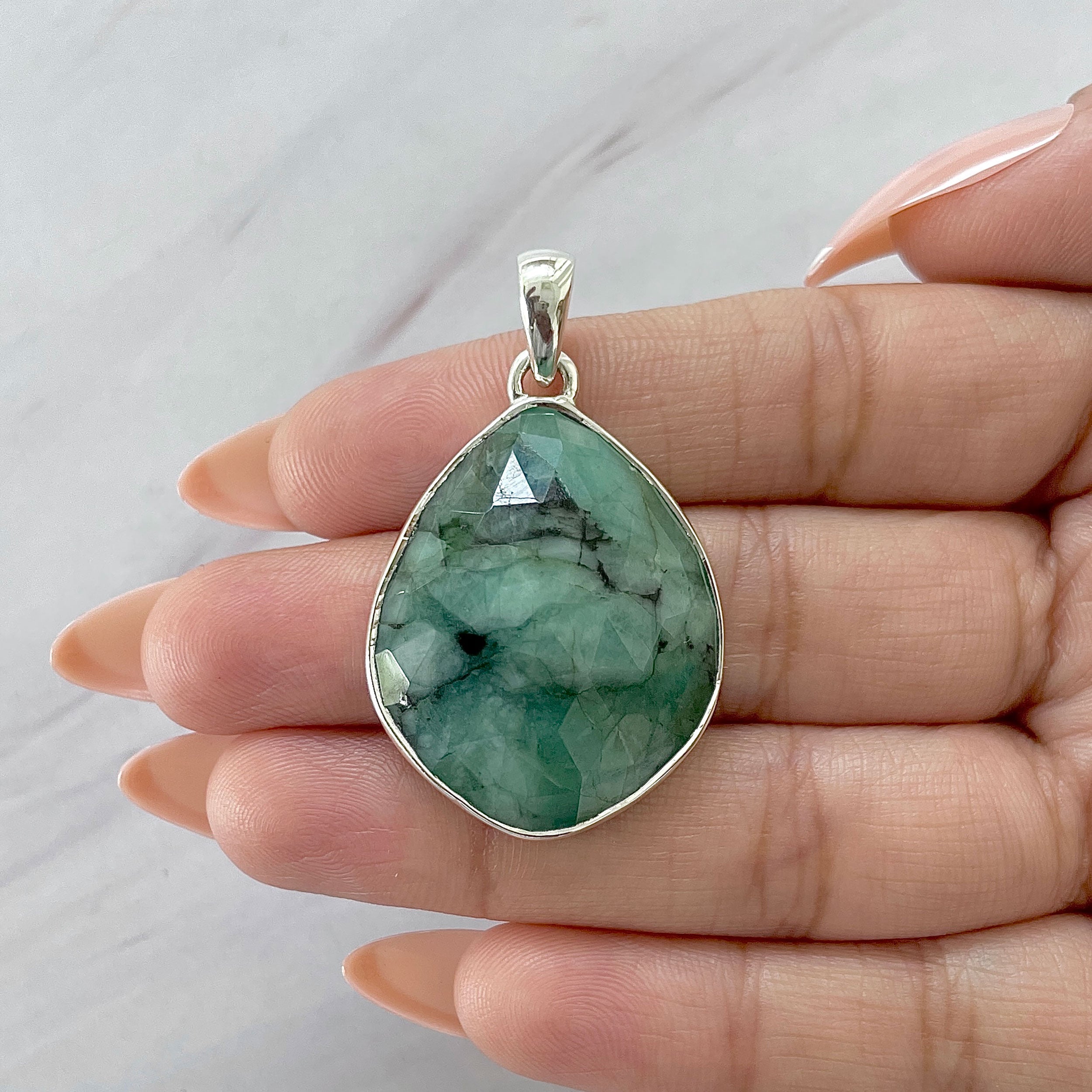 Emerald Pendant-(EMD-P-17.)