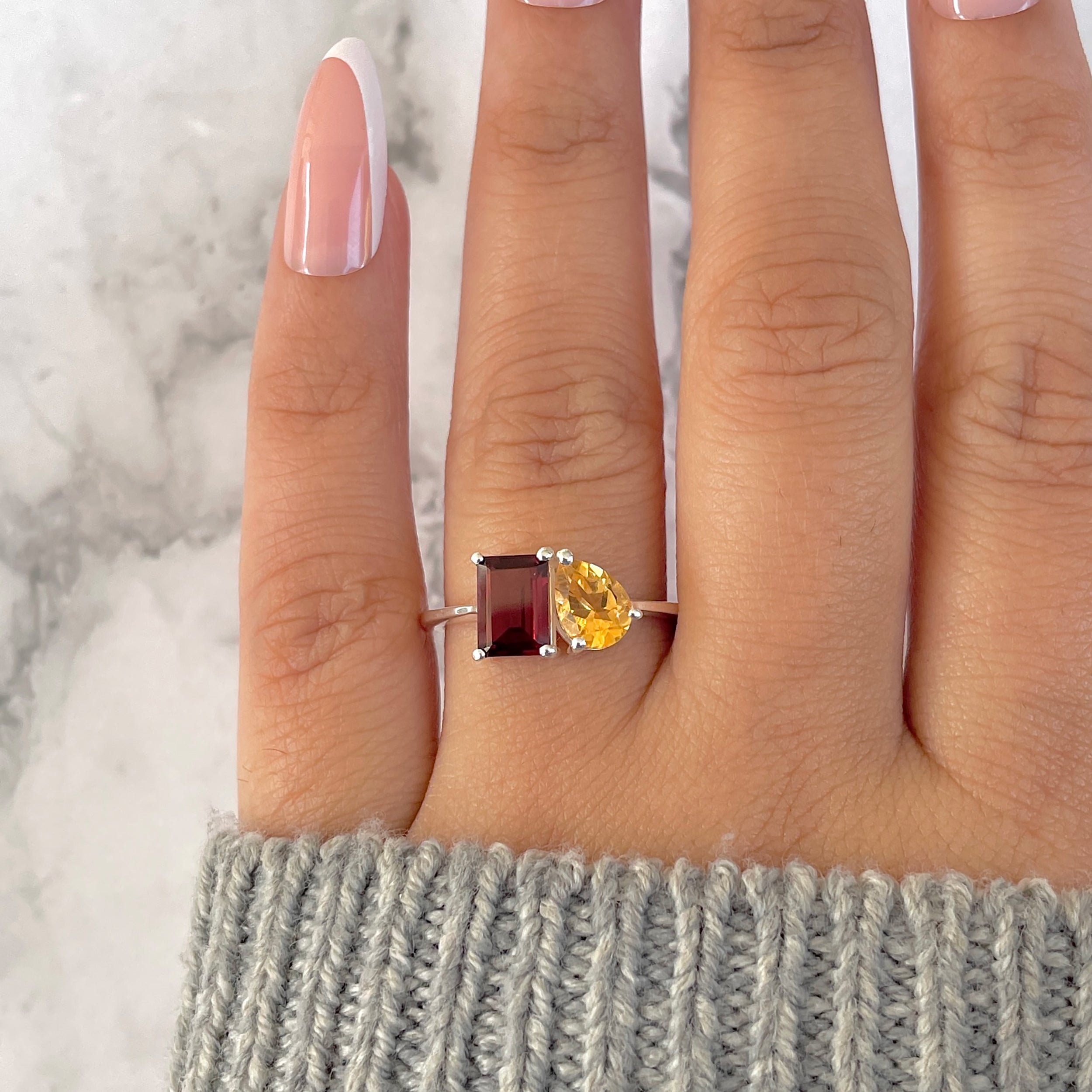 Garnet & Citrine Ring-(GAR-SR-3540.)