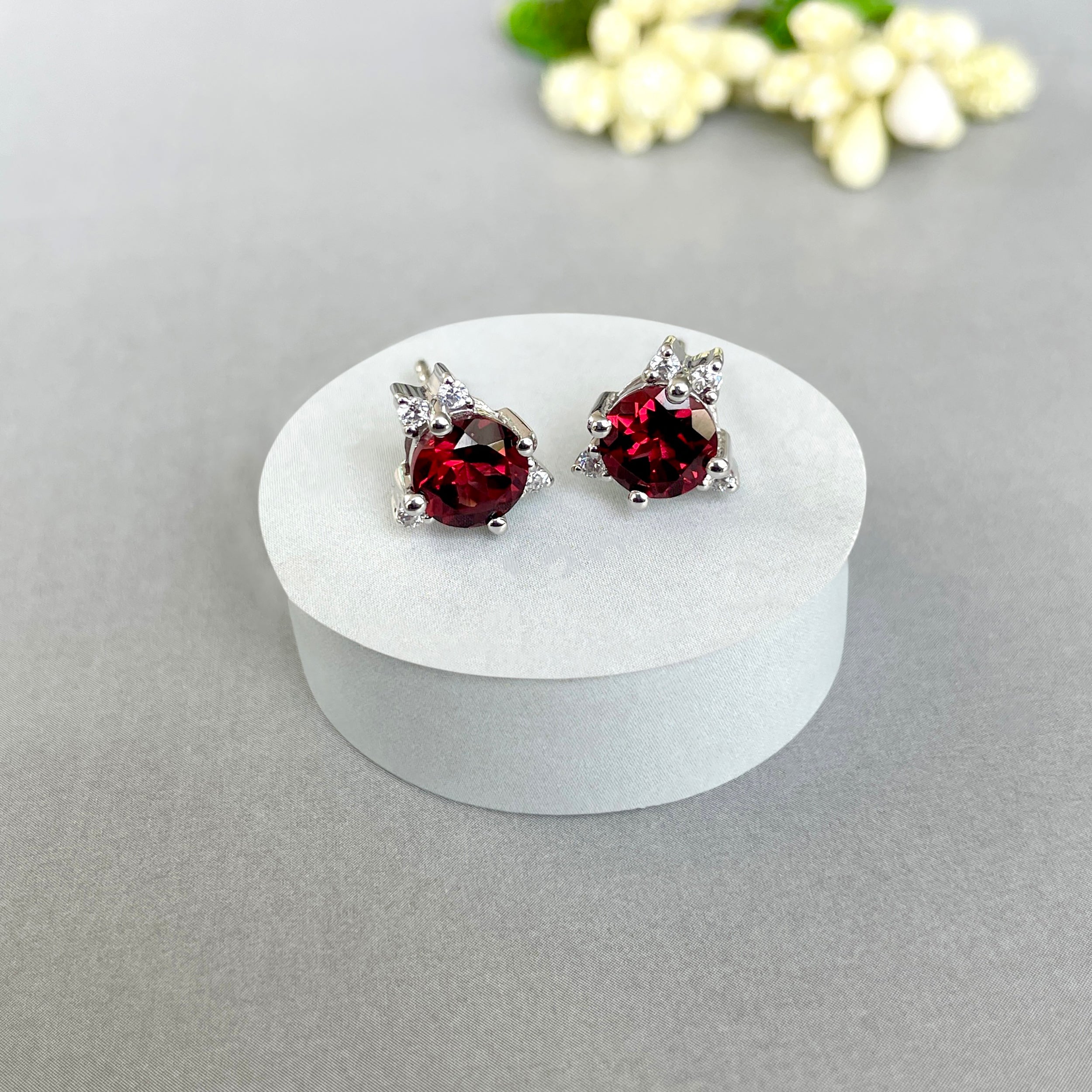 Garnet Stud Earring-(GAR-SE-1260.)