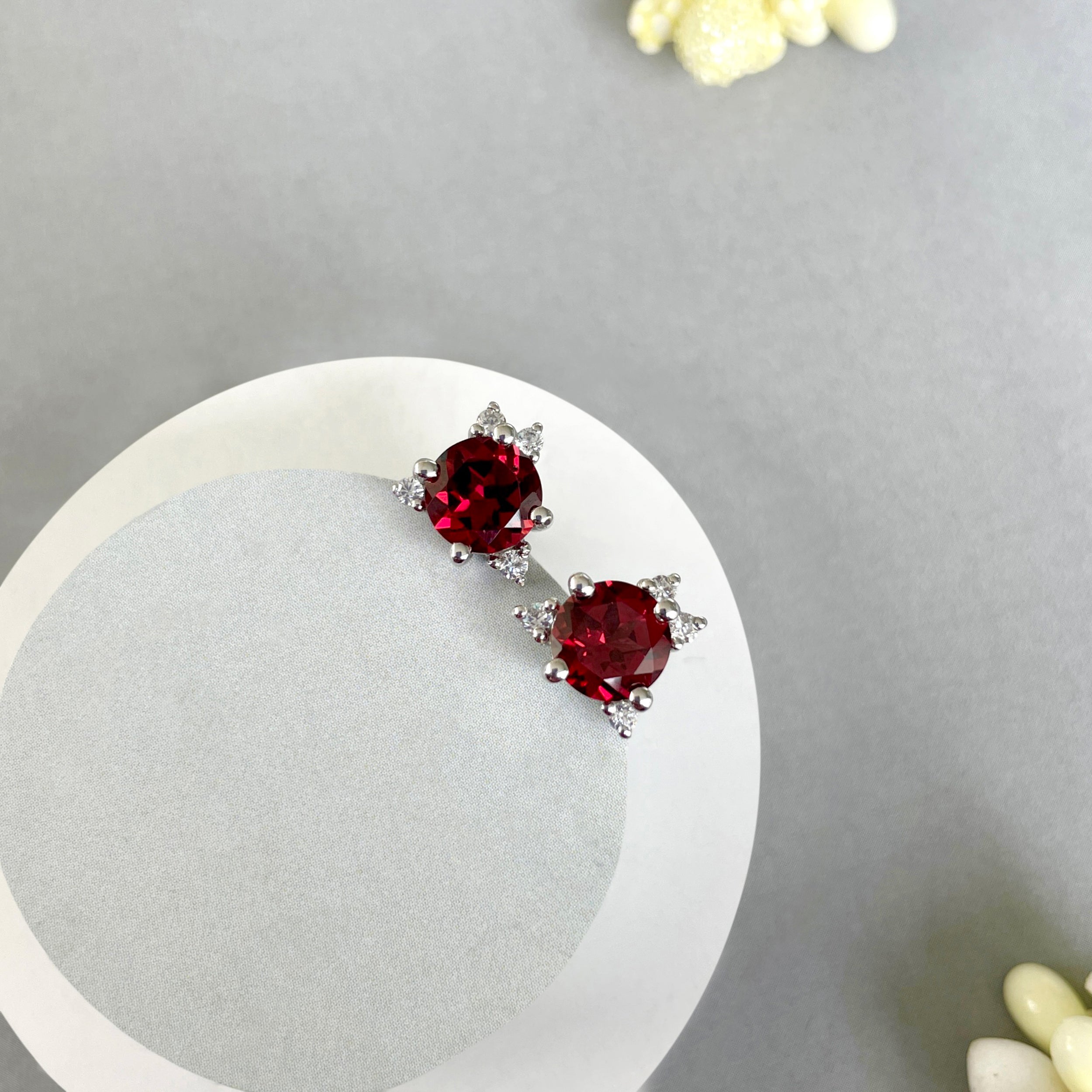 Garnet Stud Earring-(GAR-SE-1260.)