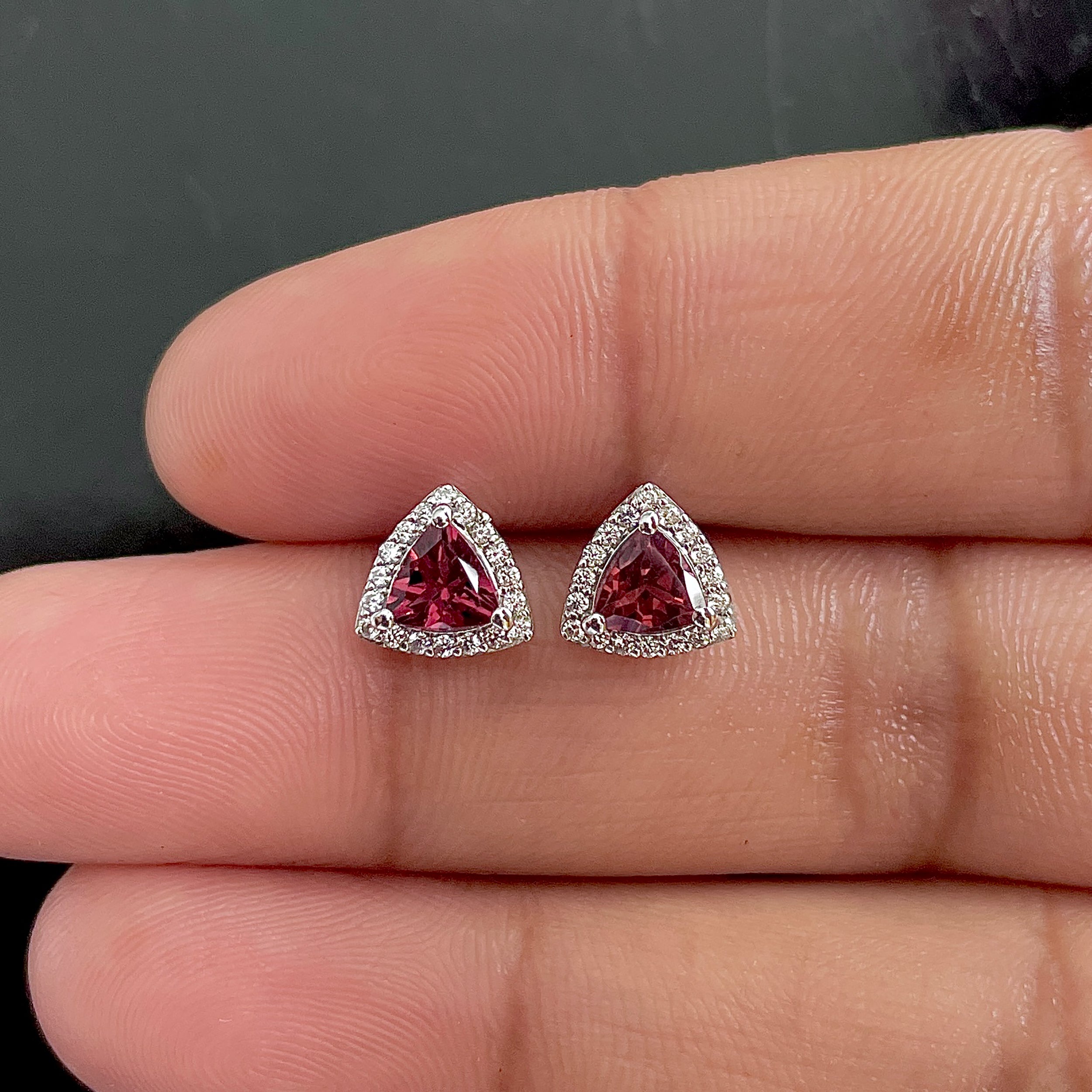 Garnet Stud Earrings-(GAR-SE-1269.)
