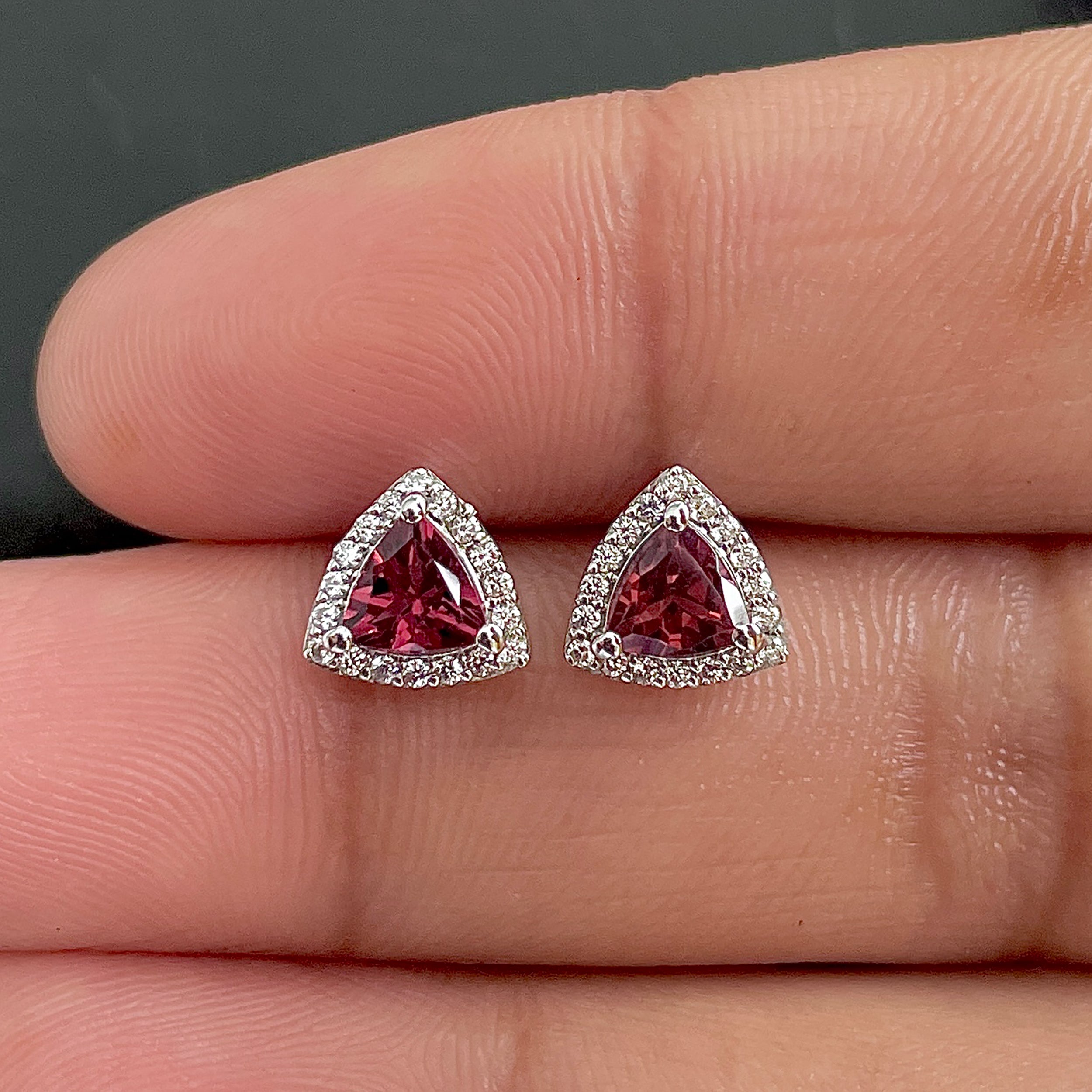 Garnet Stud Earrings-(GAR-SE-1269.)
