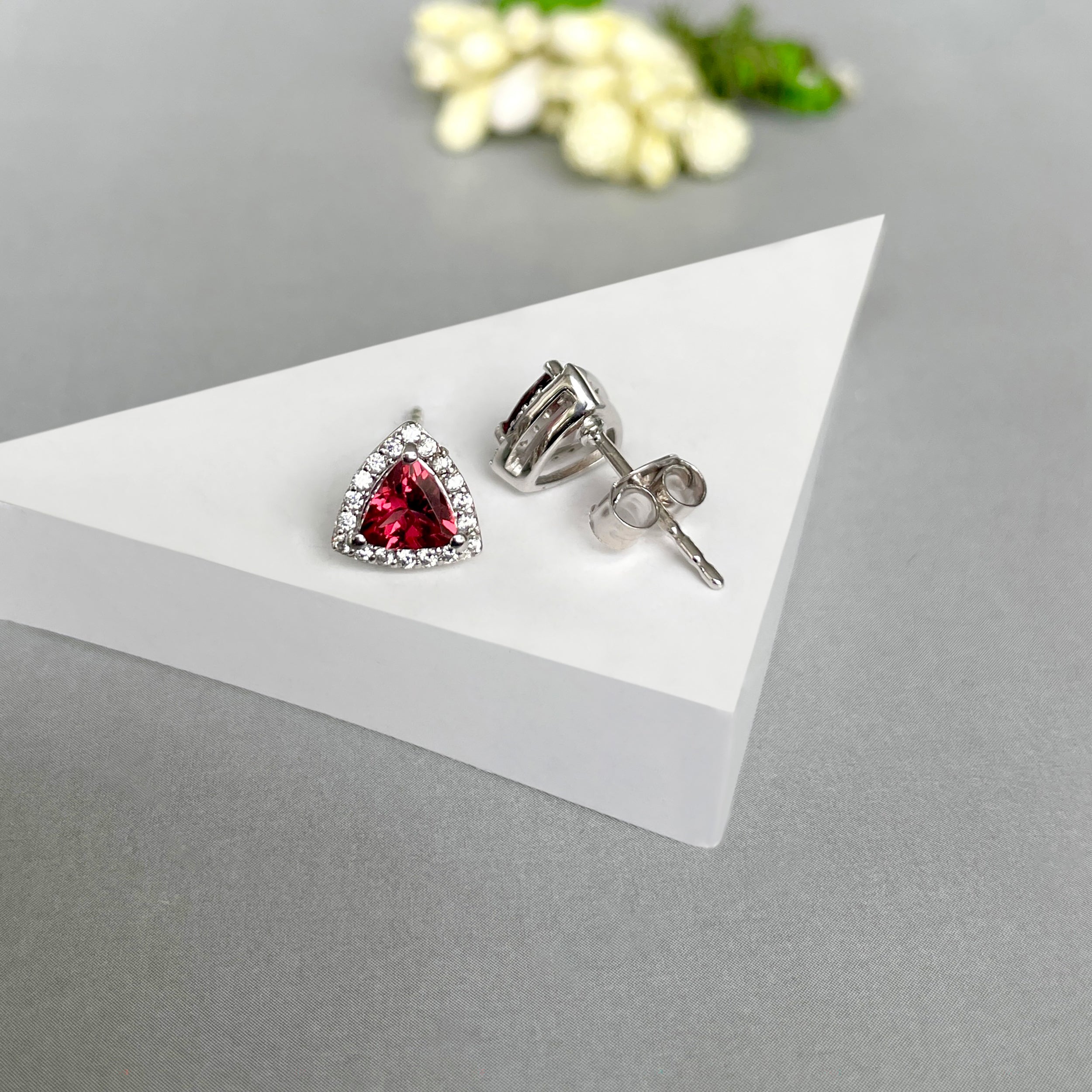 Garnet Stud Earring-(GAR-SE-1269.)