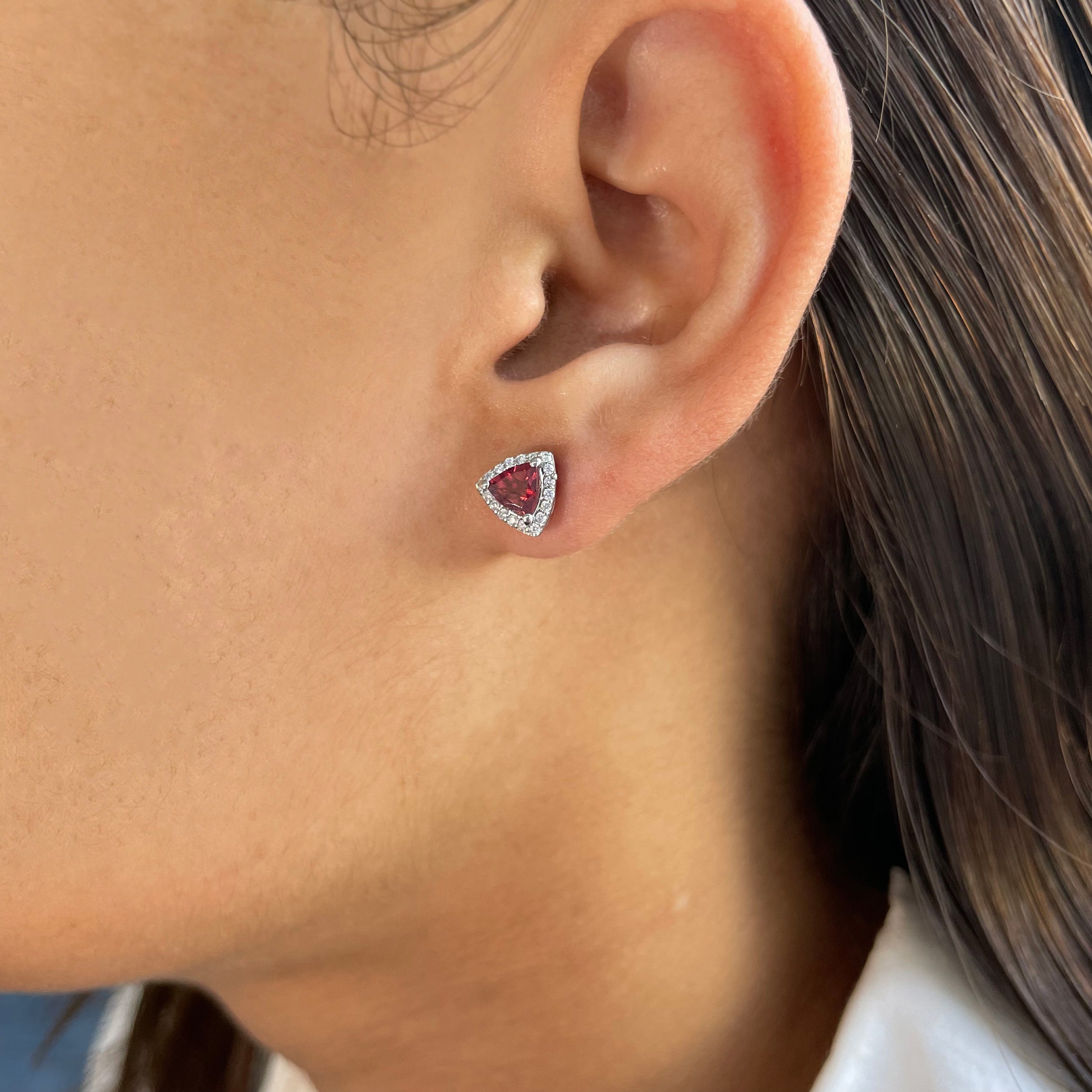 Garnet Stud Earring-(GAR-SE-1269.)