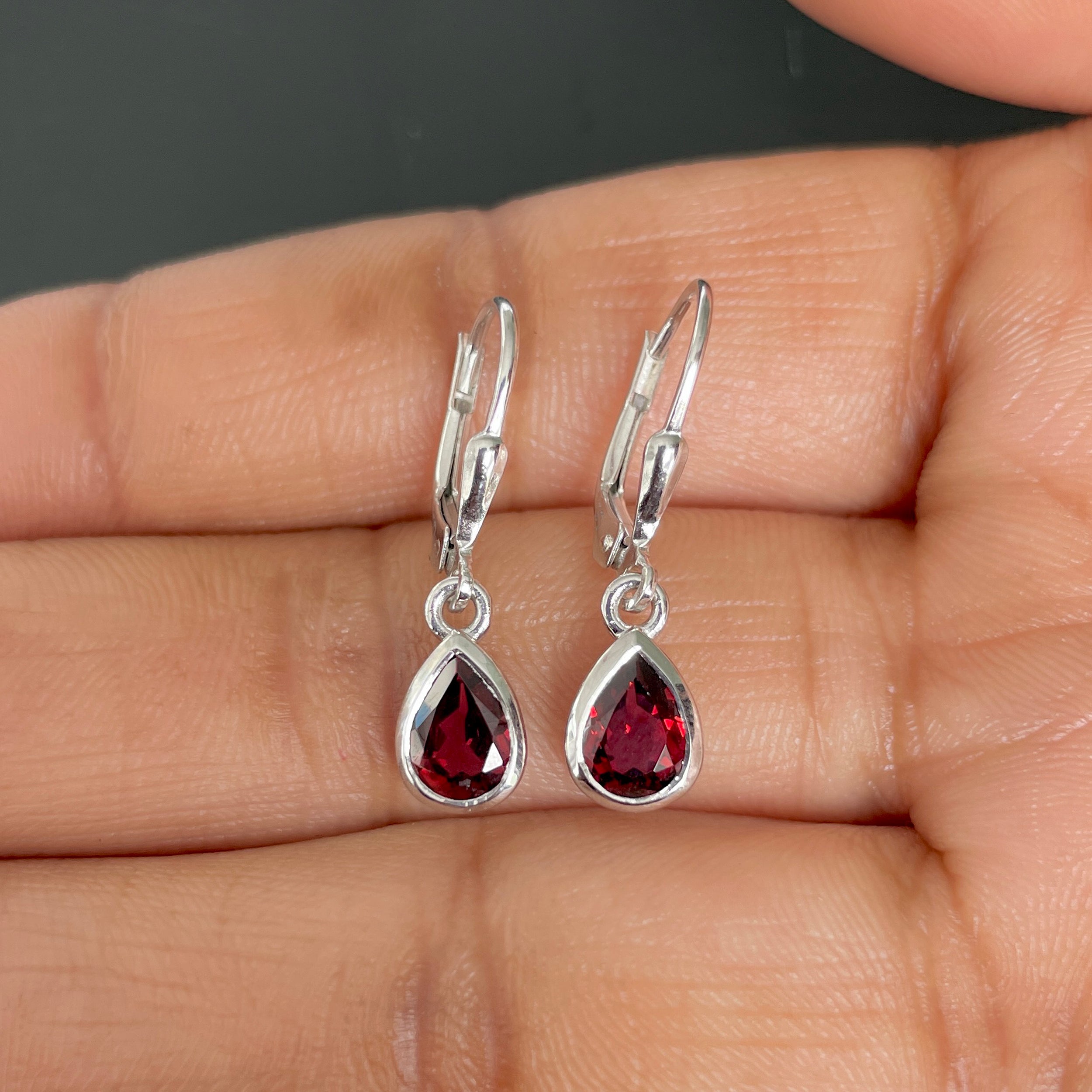 Garnet Leverback Earrings-(GAR-SE-1317.)
