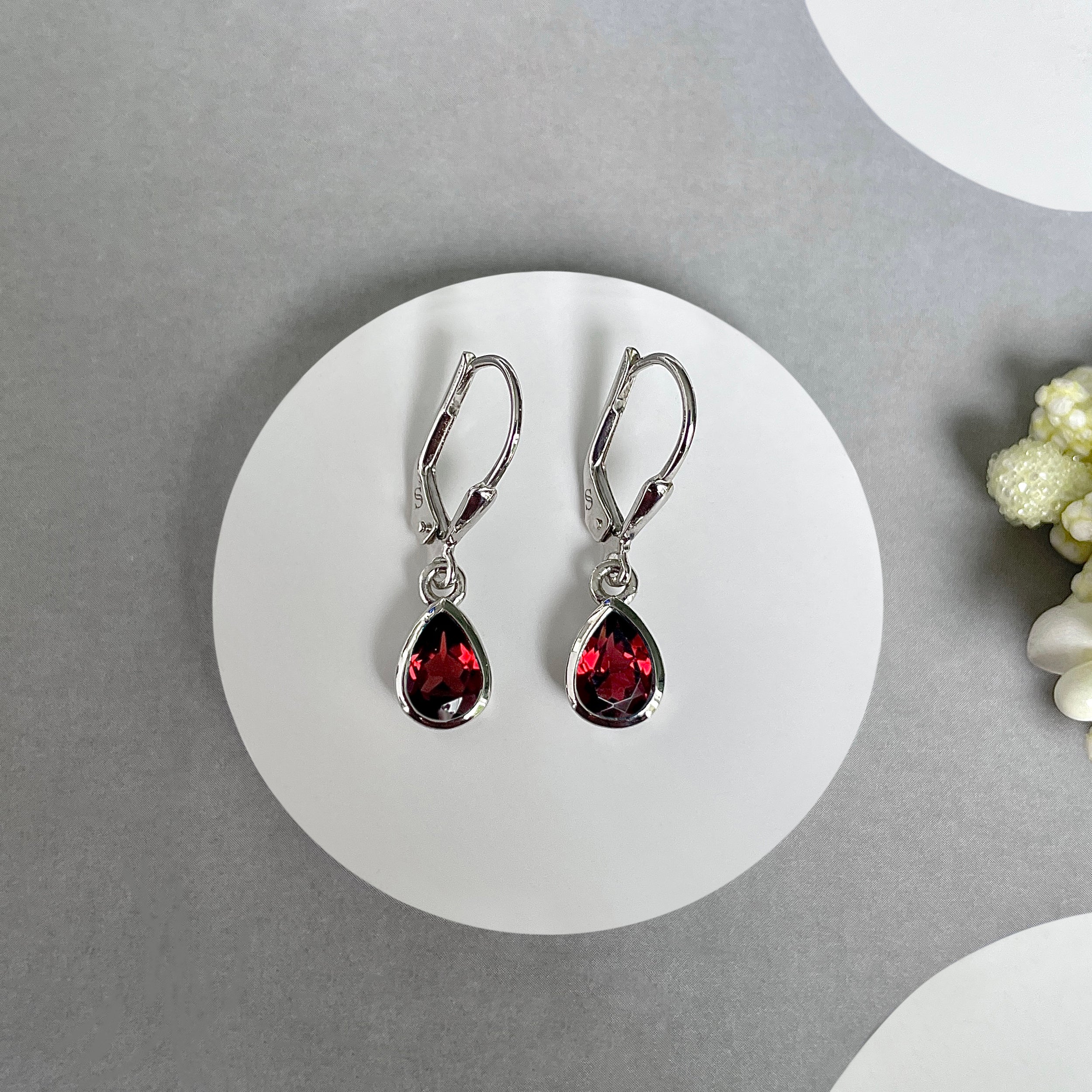 Garnet Leverback Earrings-(GAR-SE-1317.)