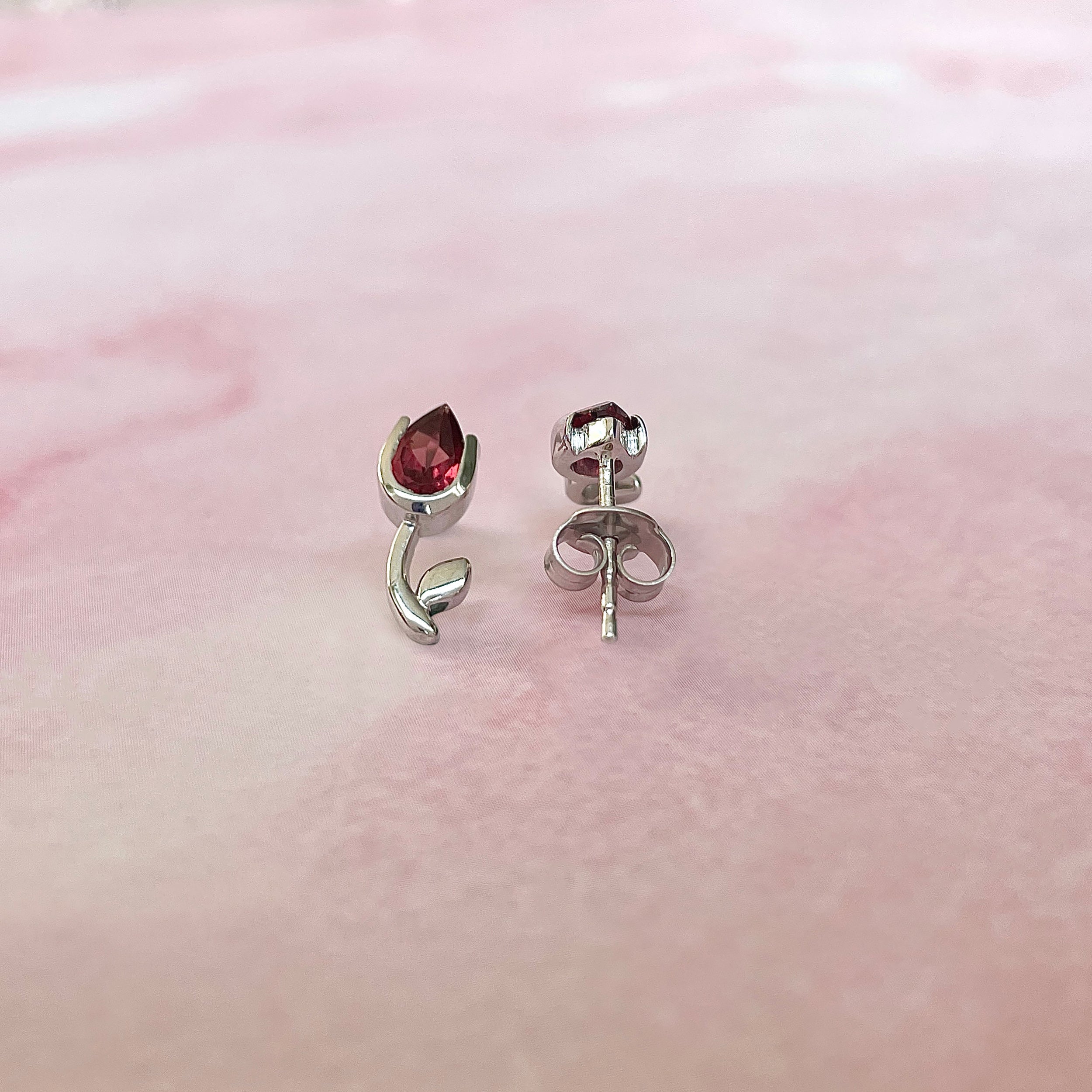 Garnet Earring-(GAR-SE-1793.)