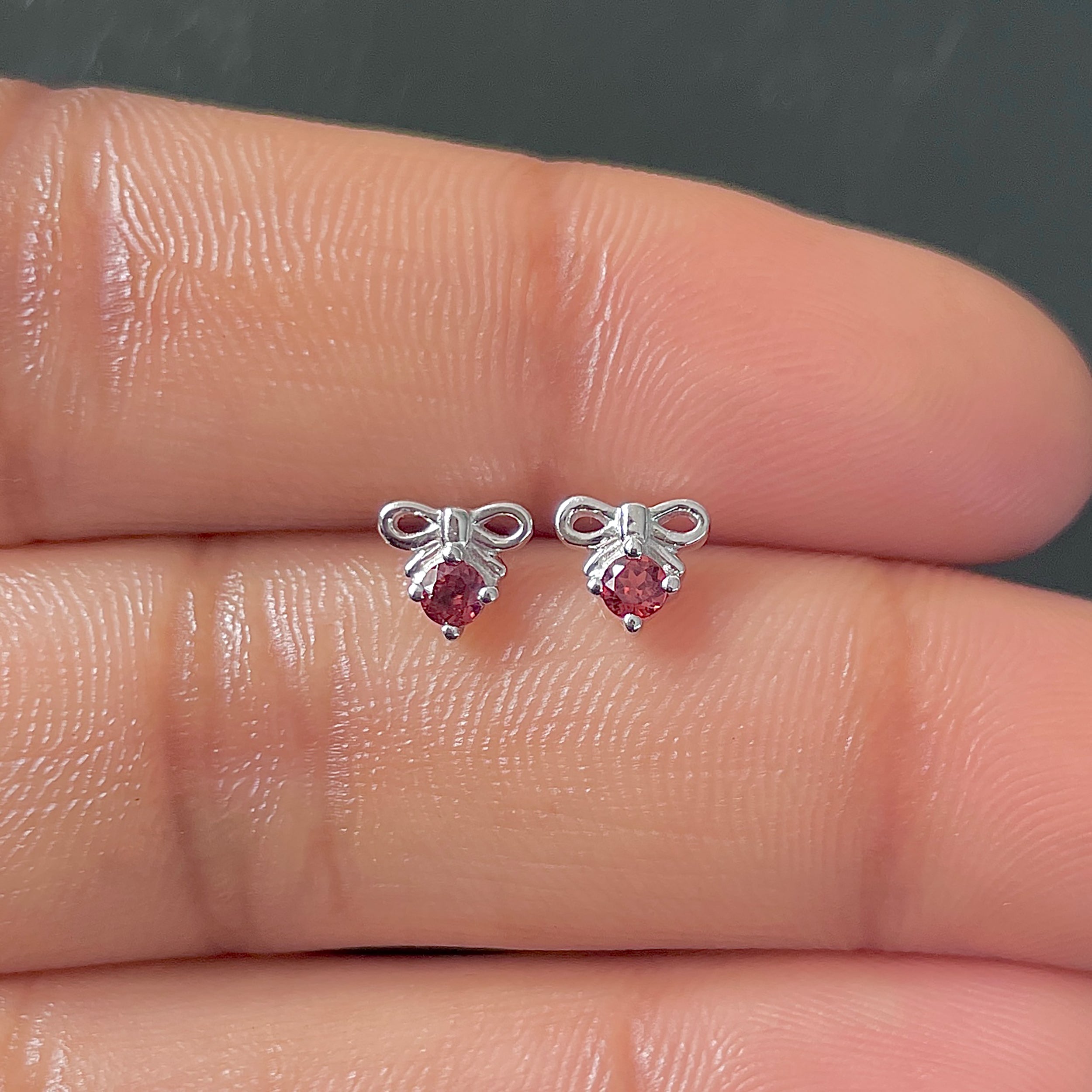 Garnet Earring-(GAR-SE-1794.)
