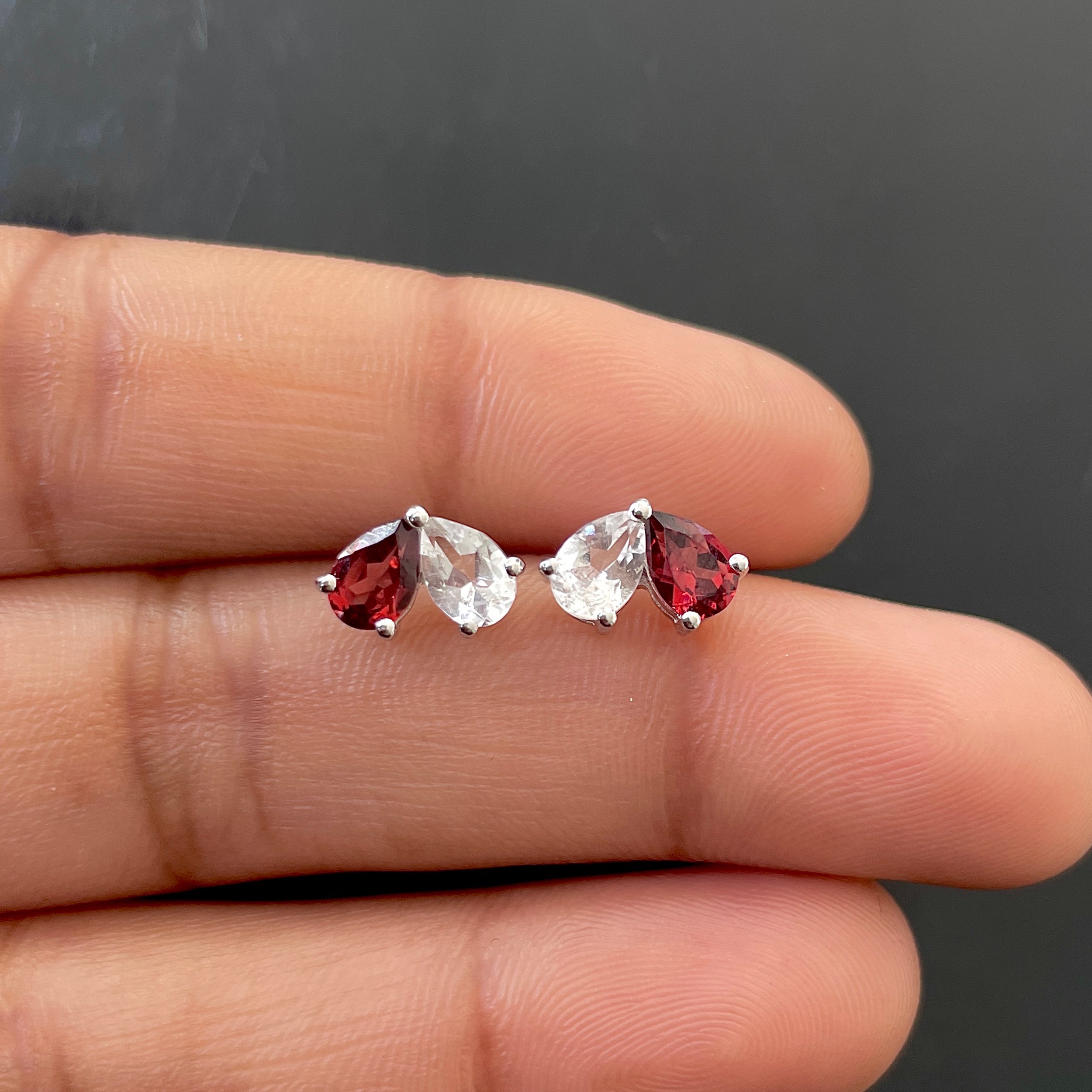 Garnet & White Topaz Earring-(GAR-SE-1795.)