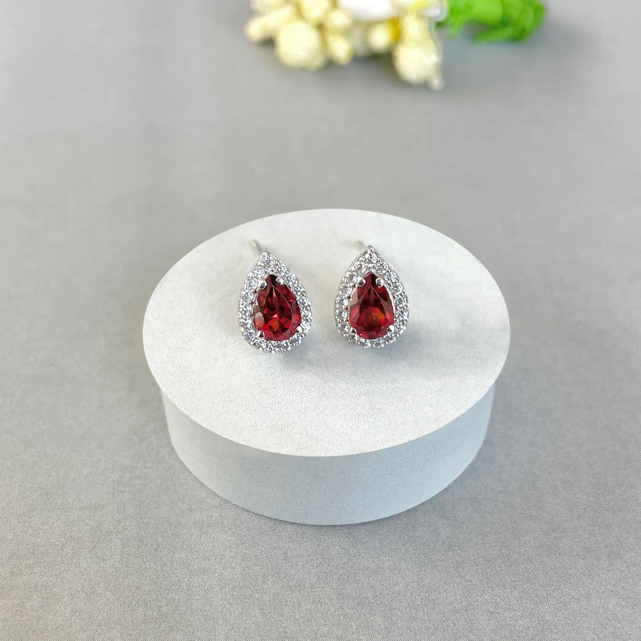 Garnet  Stud Earring-(GAR-SE-52-W.)