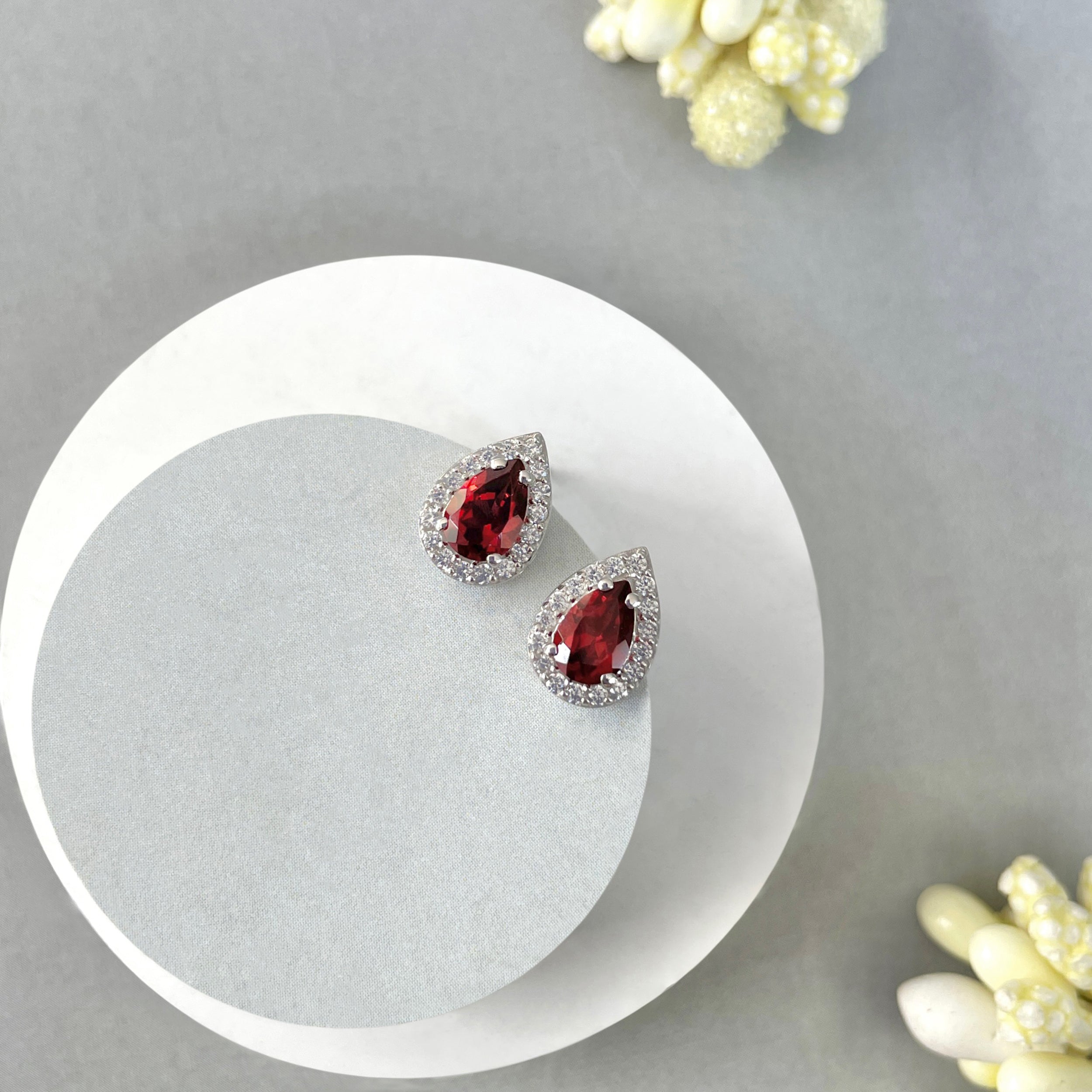 Garnet  Stud Earring-(GAR-SE-52-W.)
