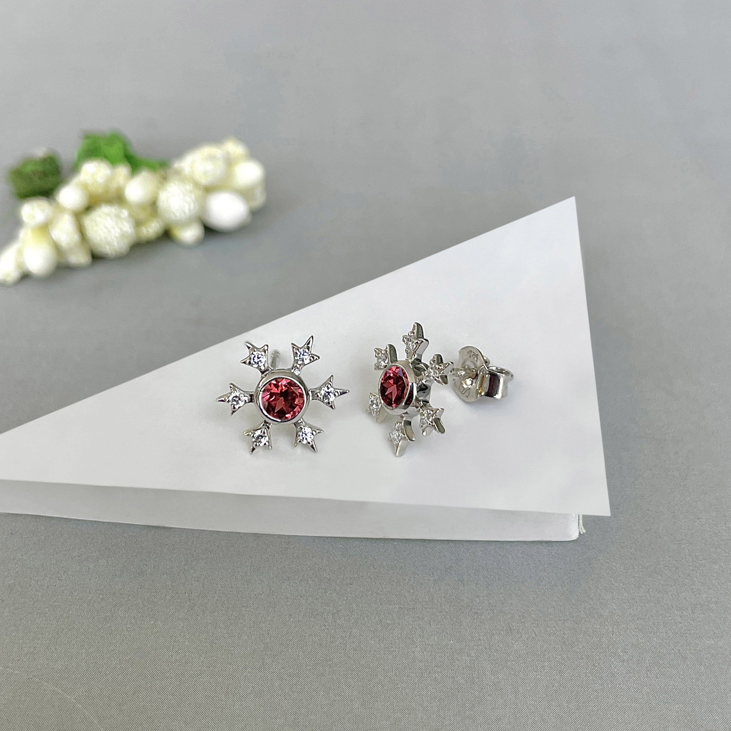 Garnet Stud Earring-(GAR-SE-854.)