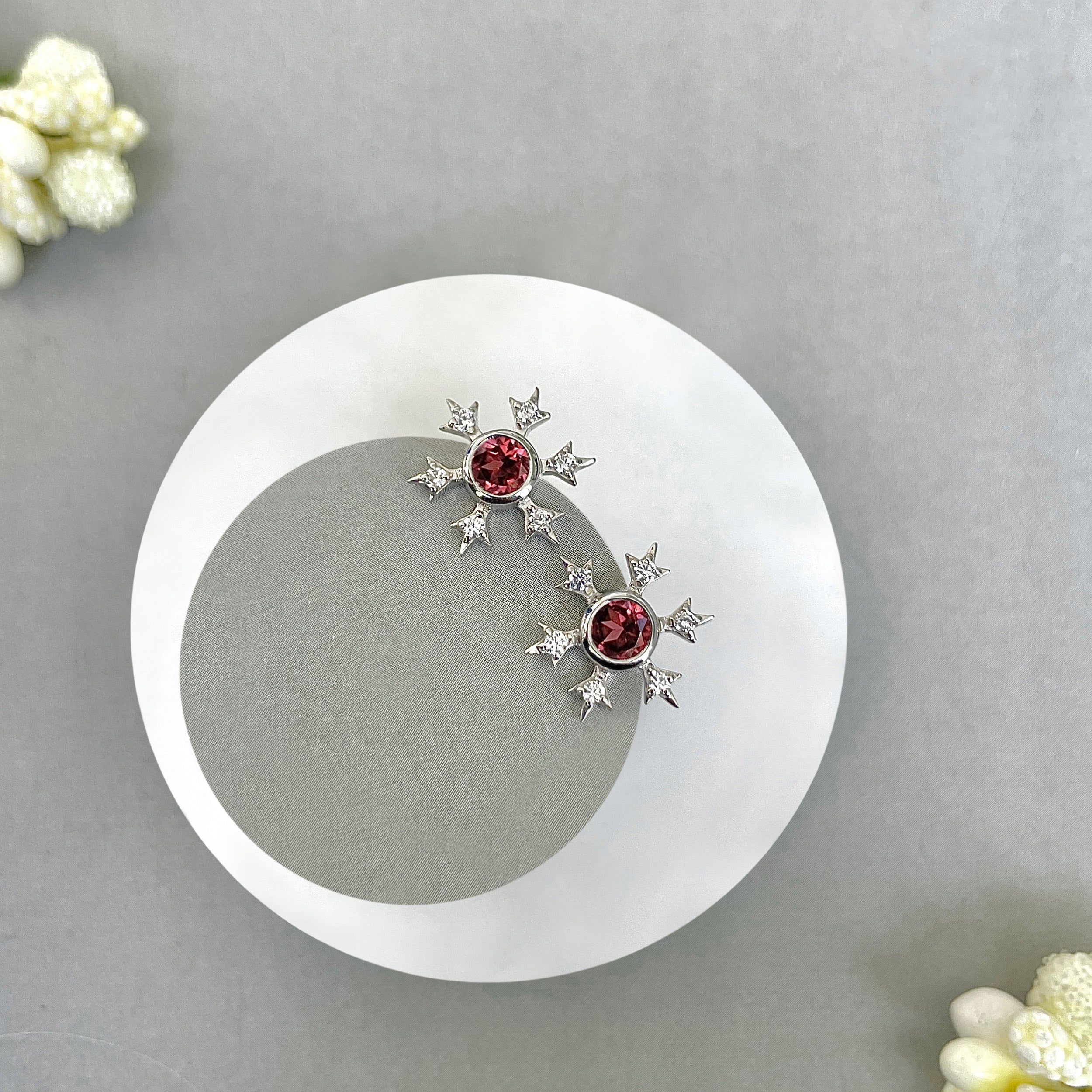 Garnet Stud Earring-(GAR-SE-854.)