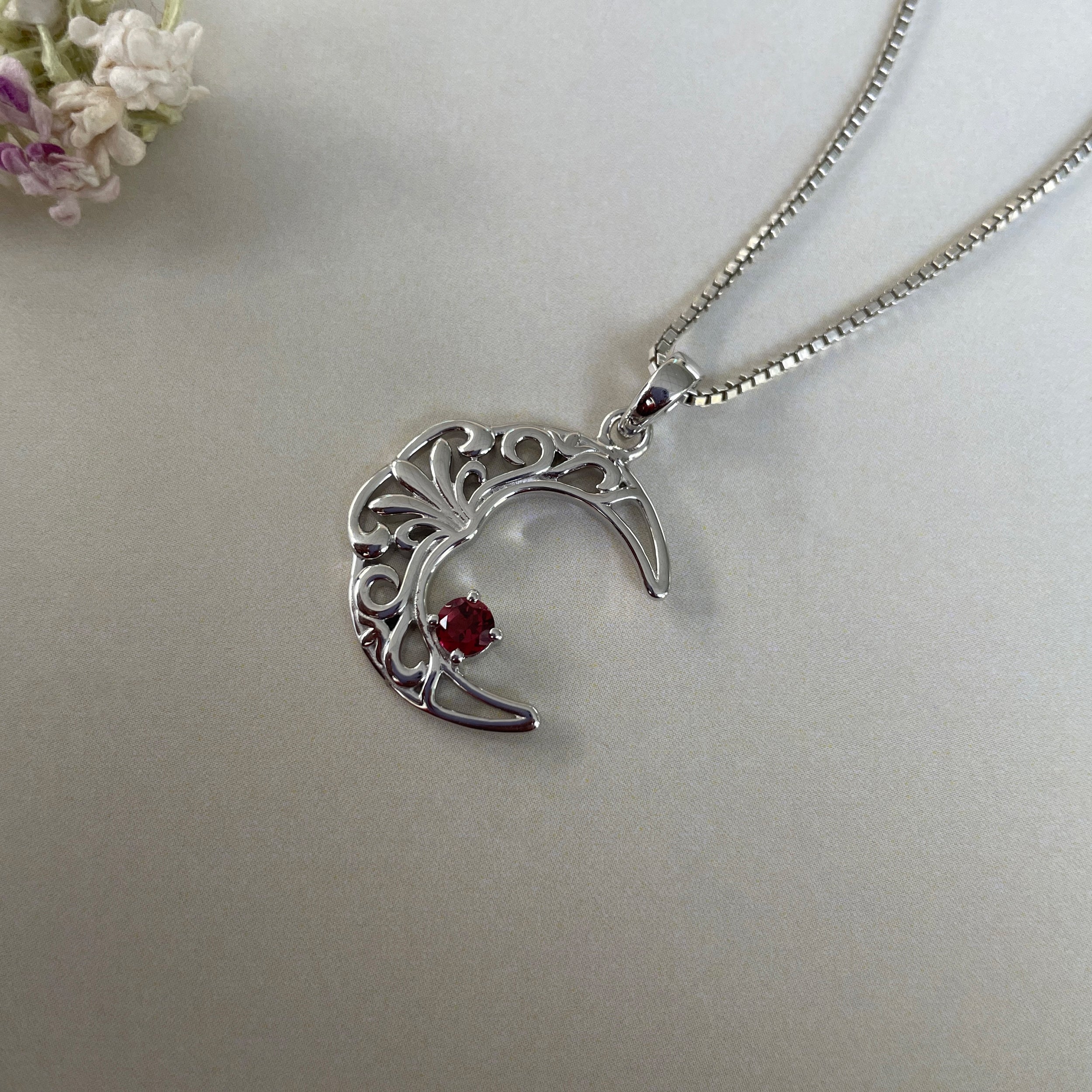 Garnet crescent Moon Pendant-(GAR-SN-150.)