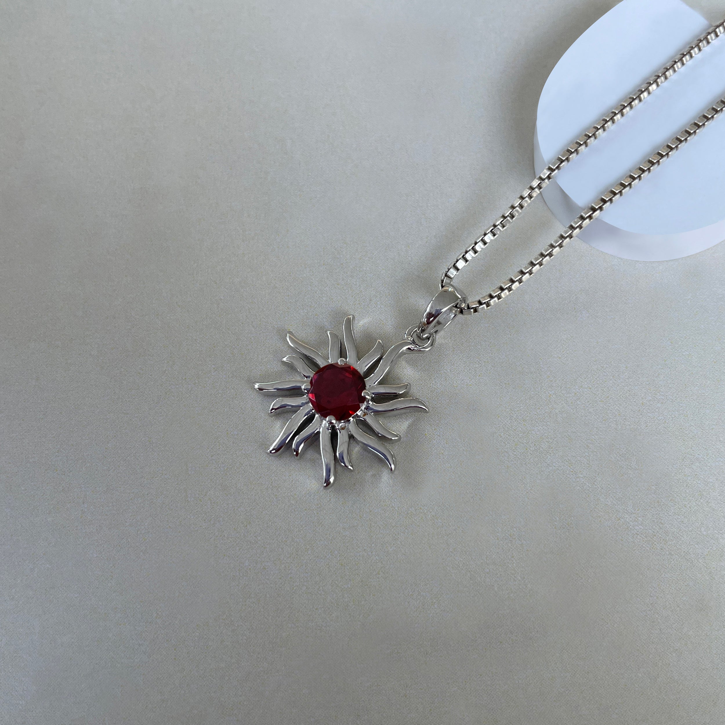 Garnet Sun Pendant-(GAR-SN-152.)