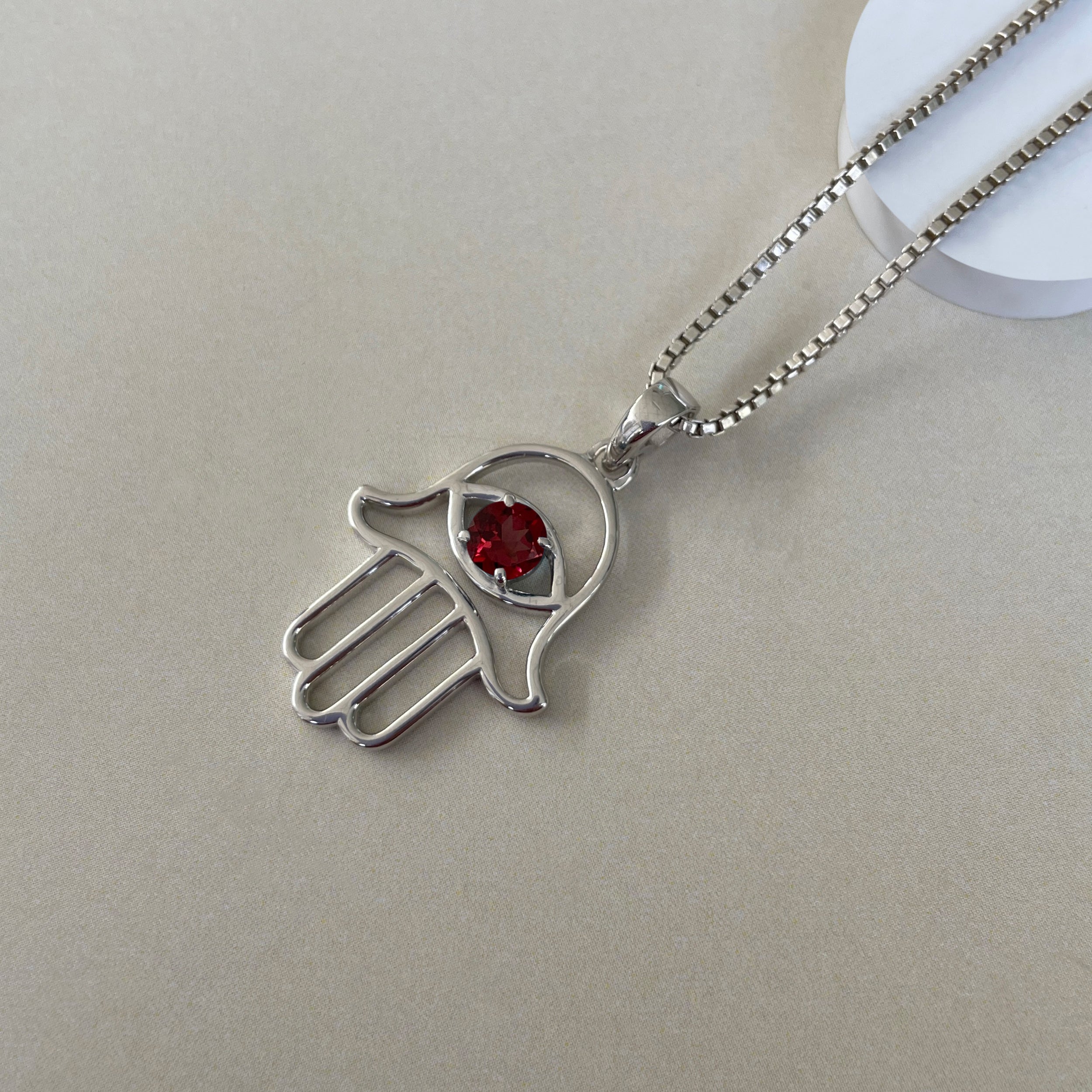 Garnet Hamsa Hand Pendant-(GAR-SN-172P.)