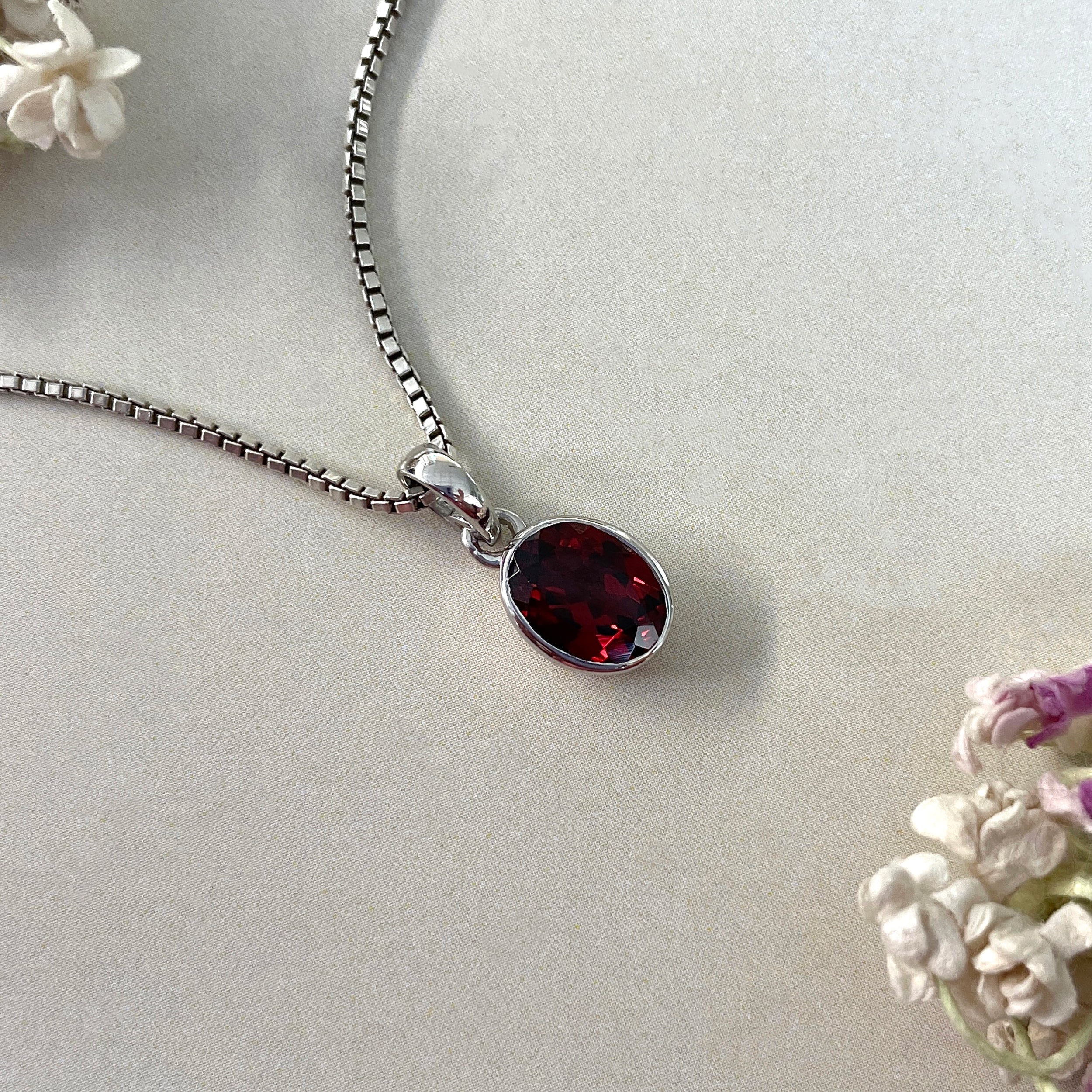 Garnet Pendant-(GAR-SP-380.)