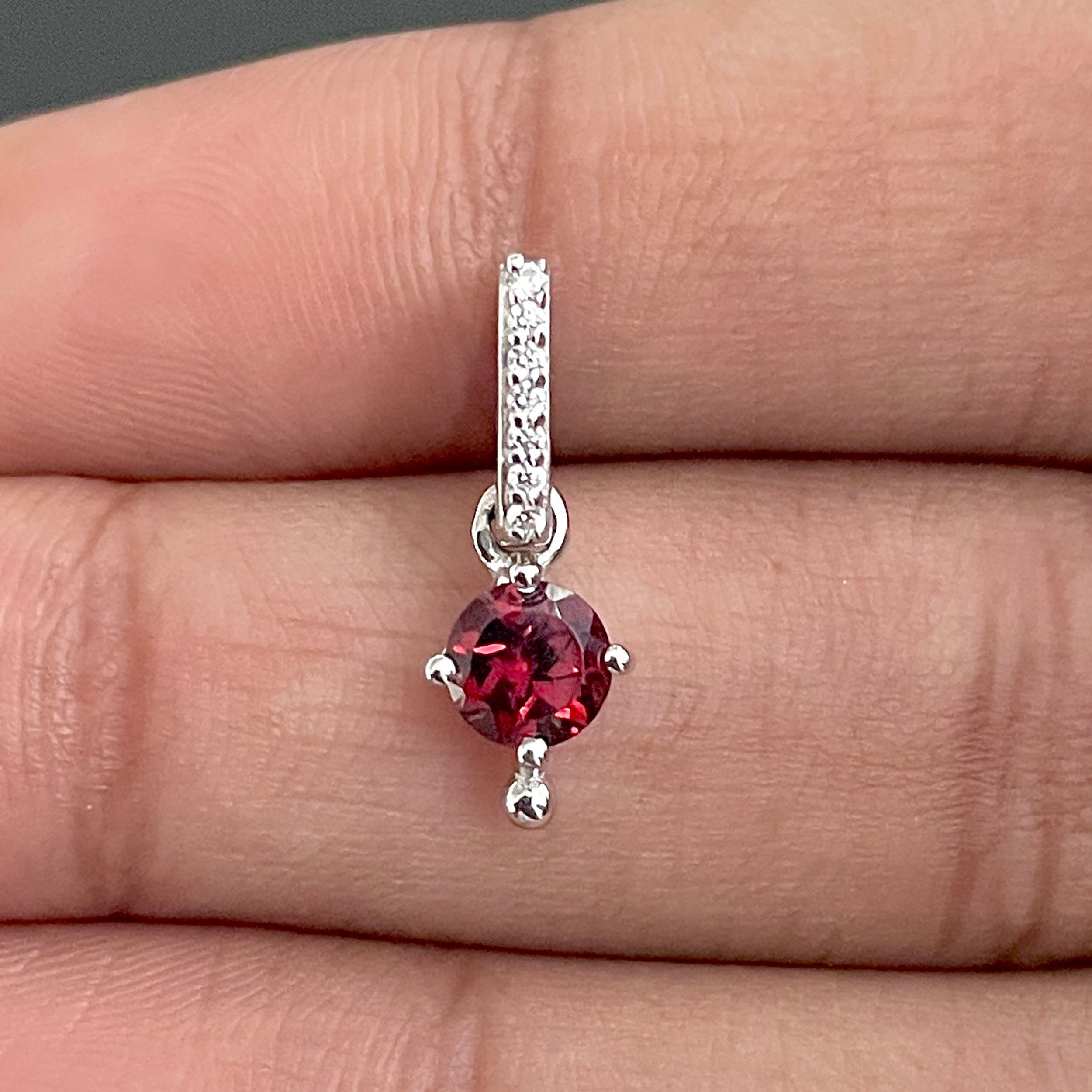 Garnet & White Topaz Pendant-(GAR-SP-399.)