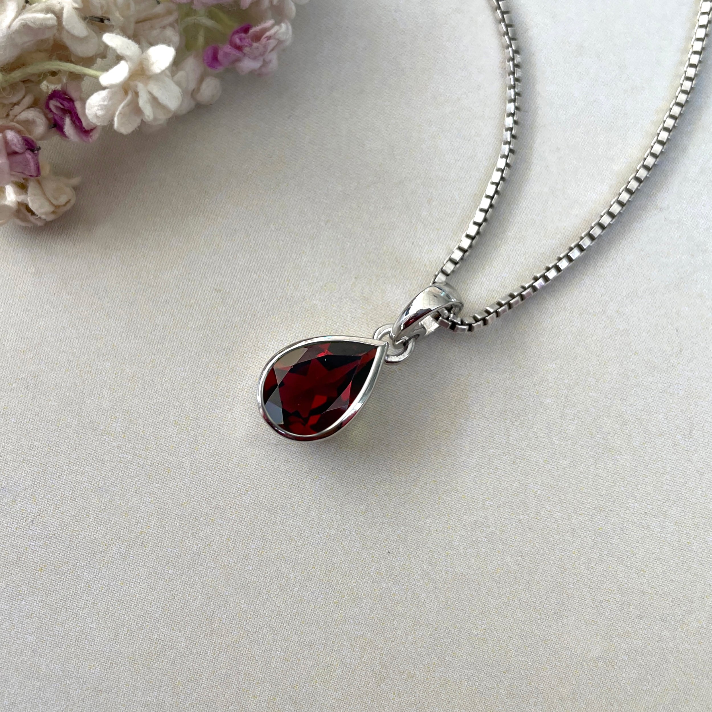 Garnet Pendant-(GAR-SP-468.)