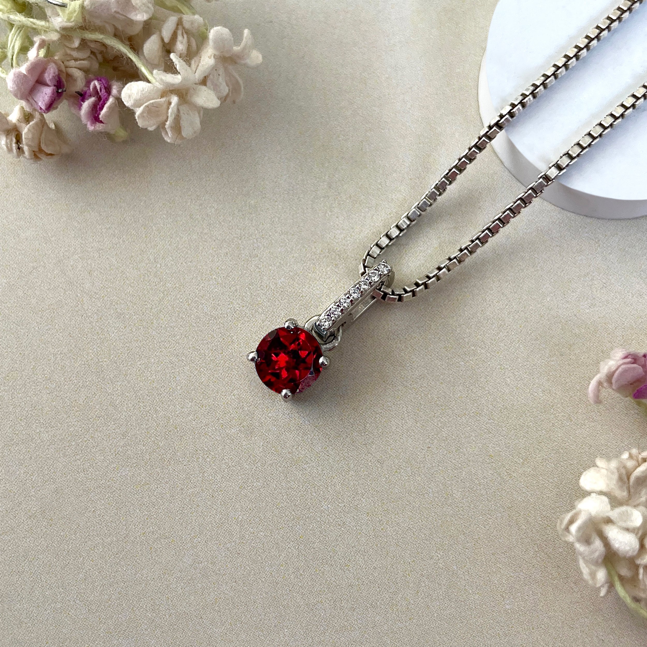 Garnet Pendant-(GAR-SP-549.)