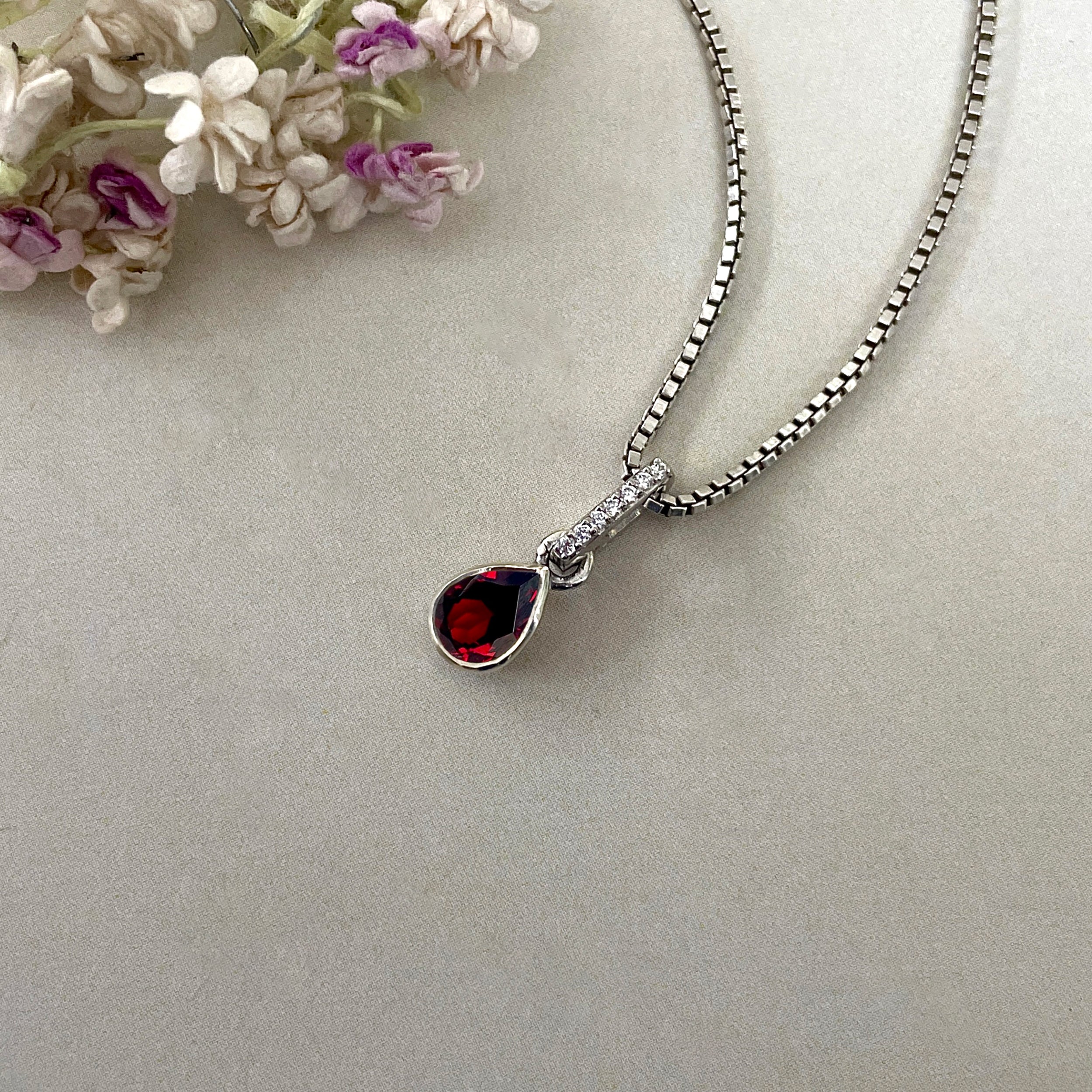 Garnet & White Topaz Pendant-(GAR-SP-779.)