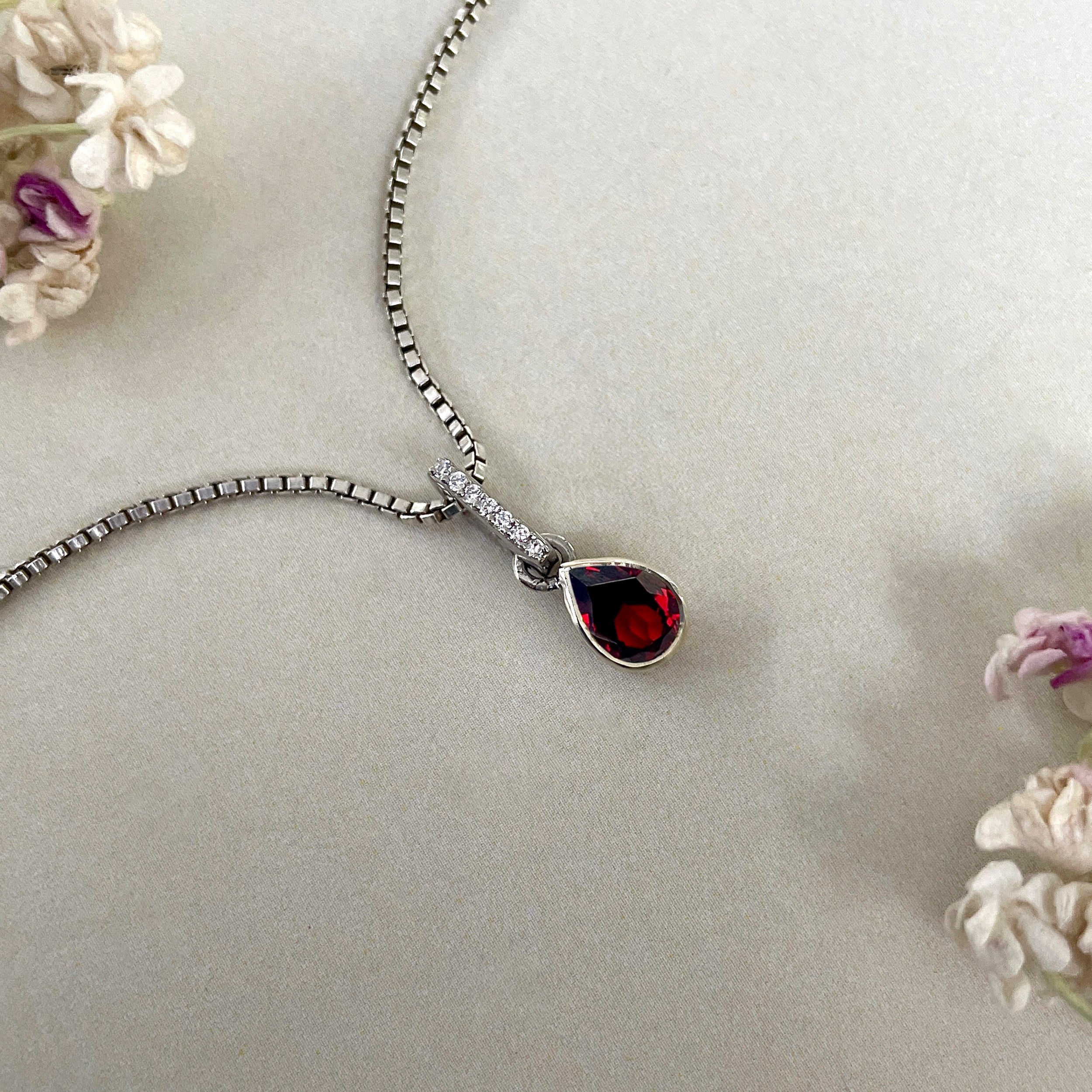 Garnet & White Topaz Pendant-(GAR-SP-779.)