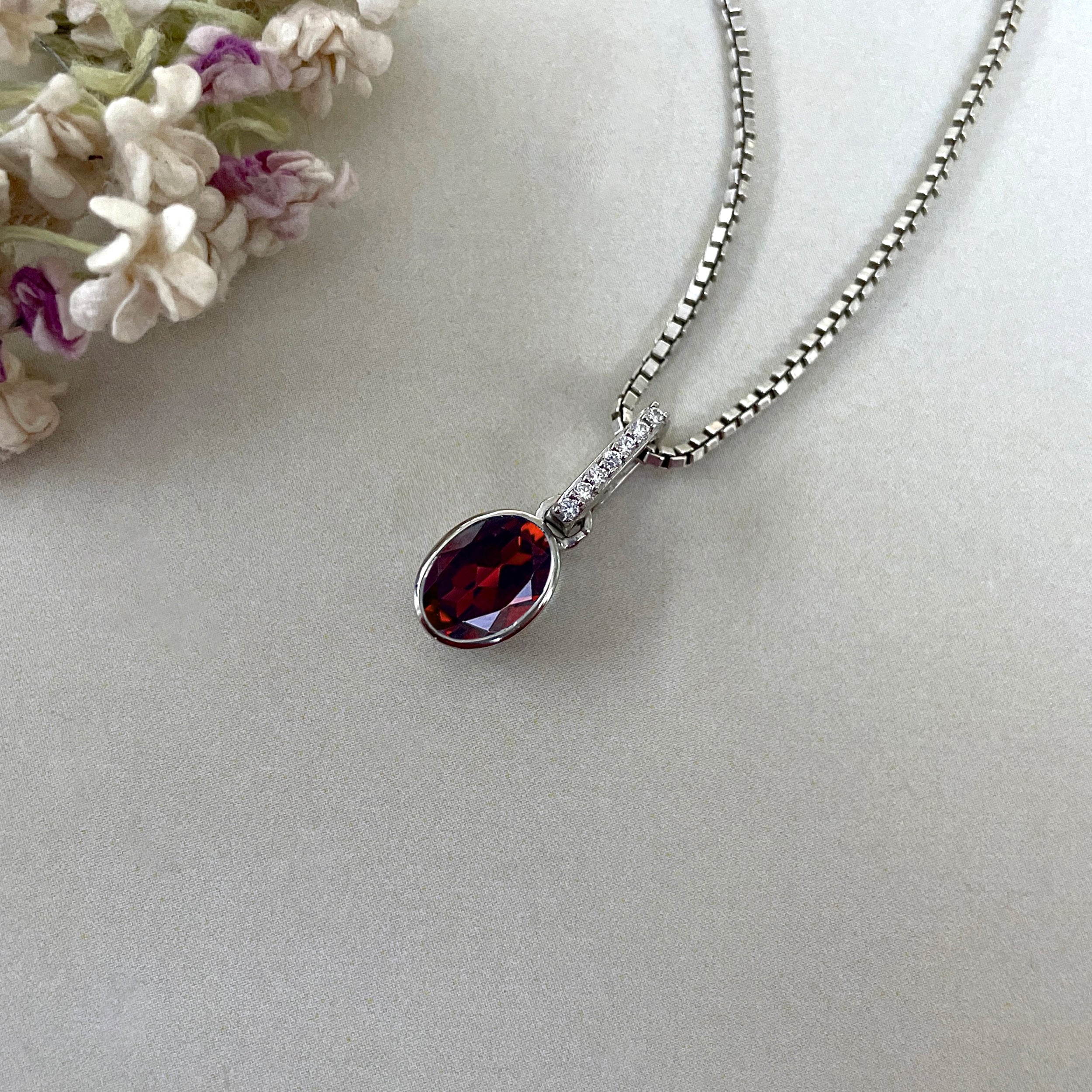 Garnet & White Topaz Pendant-(GAR-SP-792.)