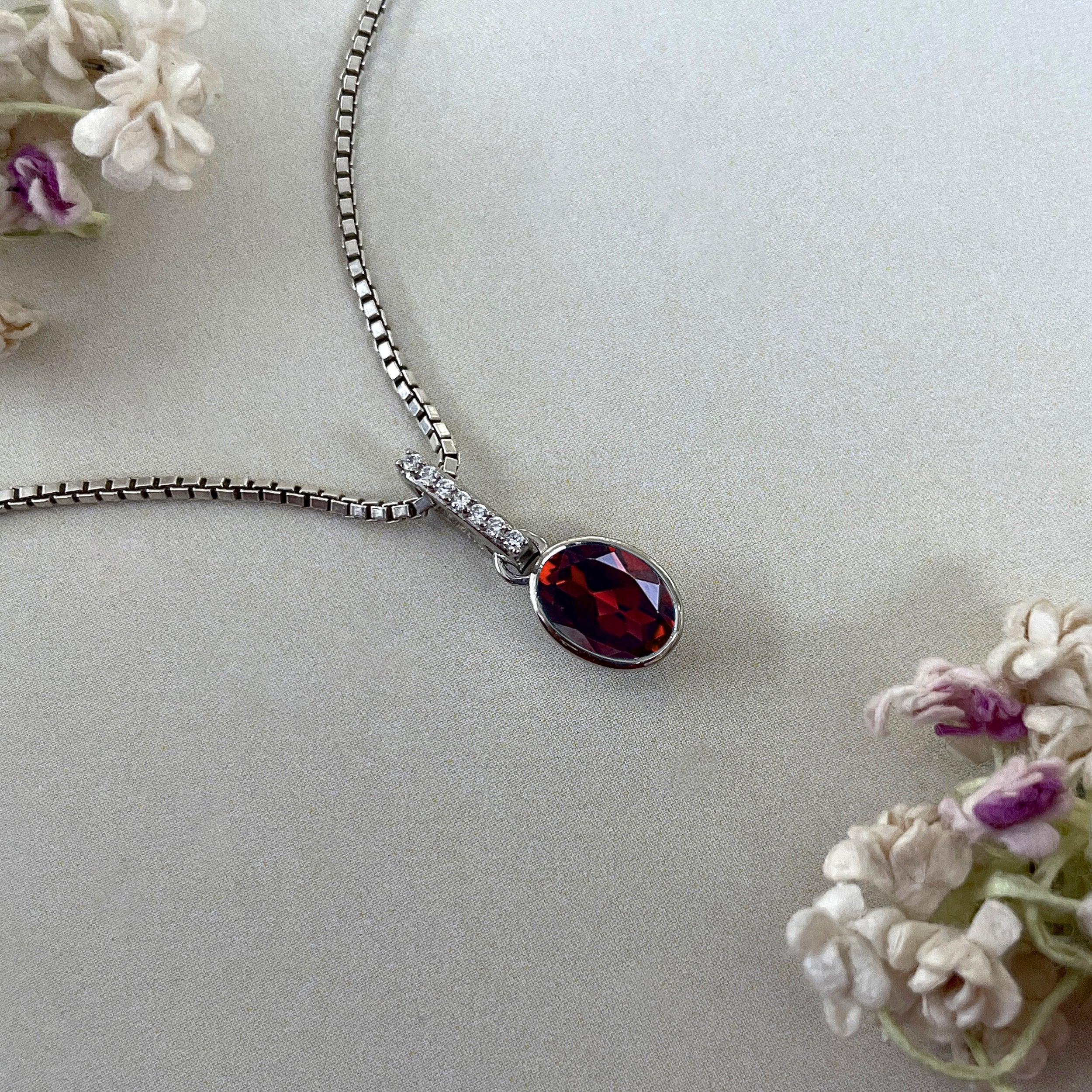 Garnet & White Topaz Pendant-(GAR-SP-792.)