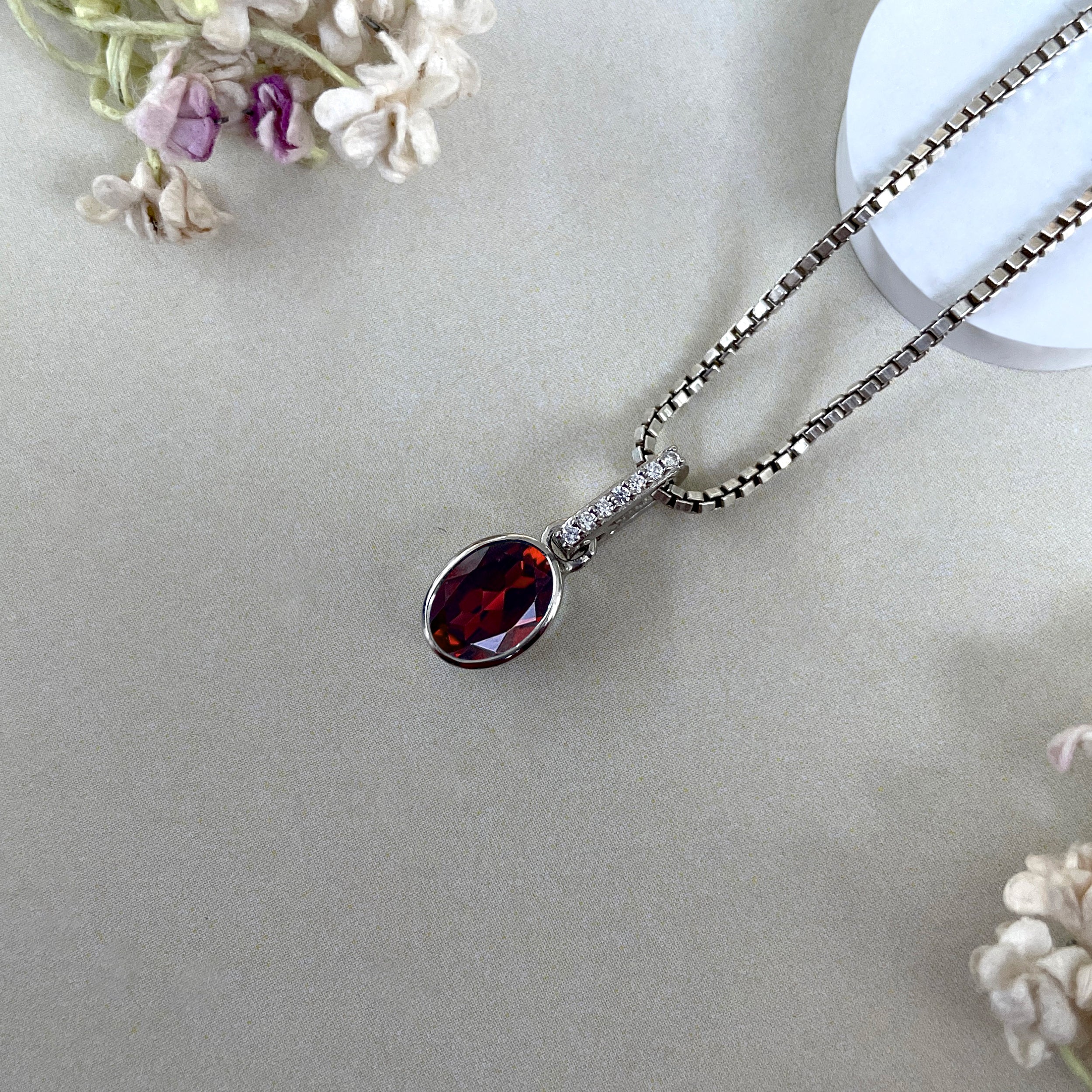 Garnet & White Topaz Pendant-(GAR-SP-792.)