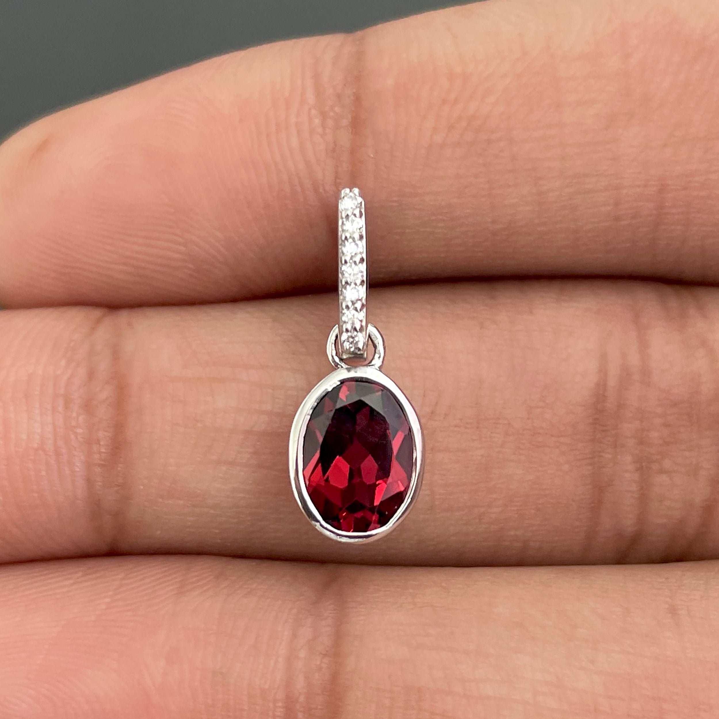 Garnet & White Topaz Pendant-(GAR-SP-792.)