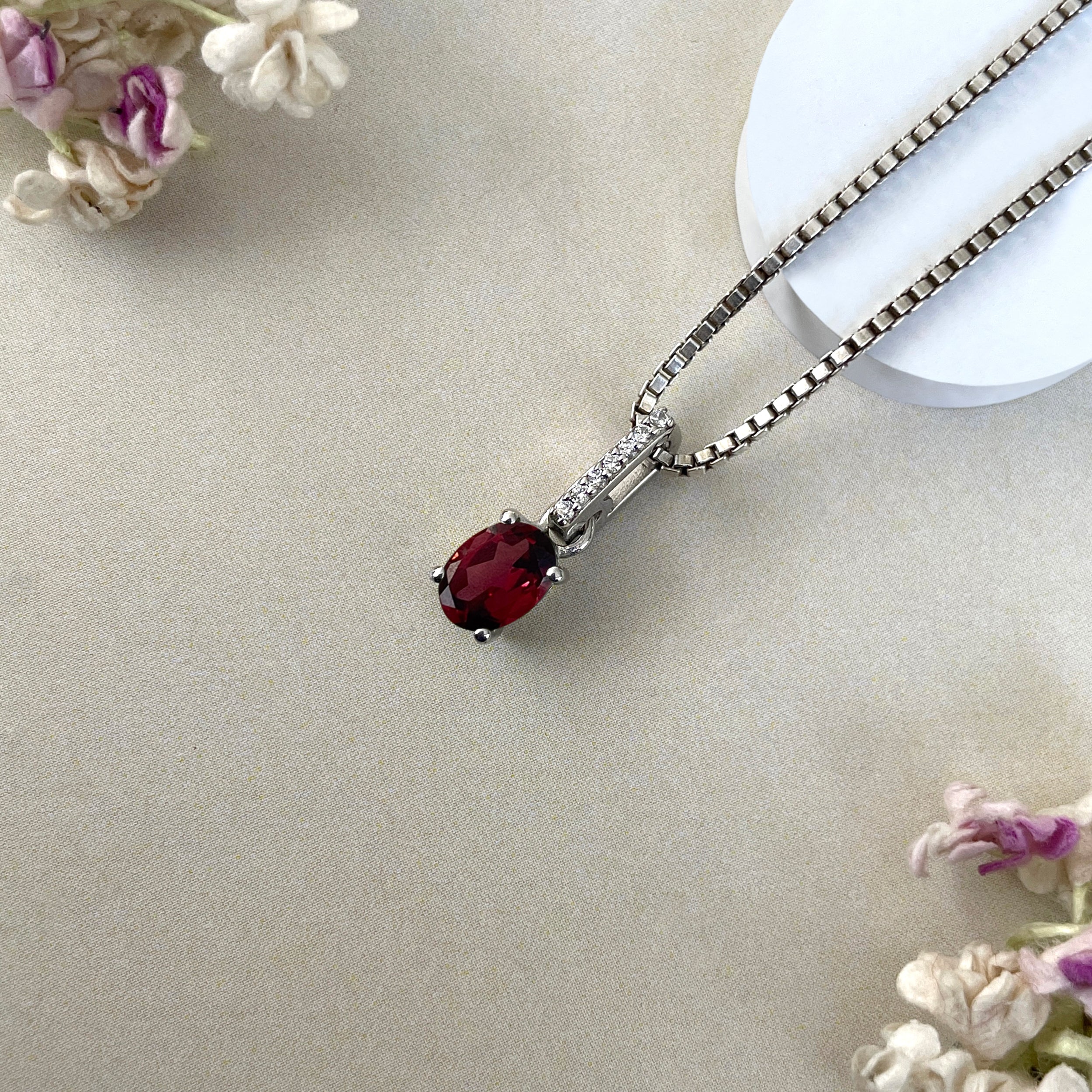 Garnet & White Topaz Pendant-(GAR-SP-915.)