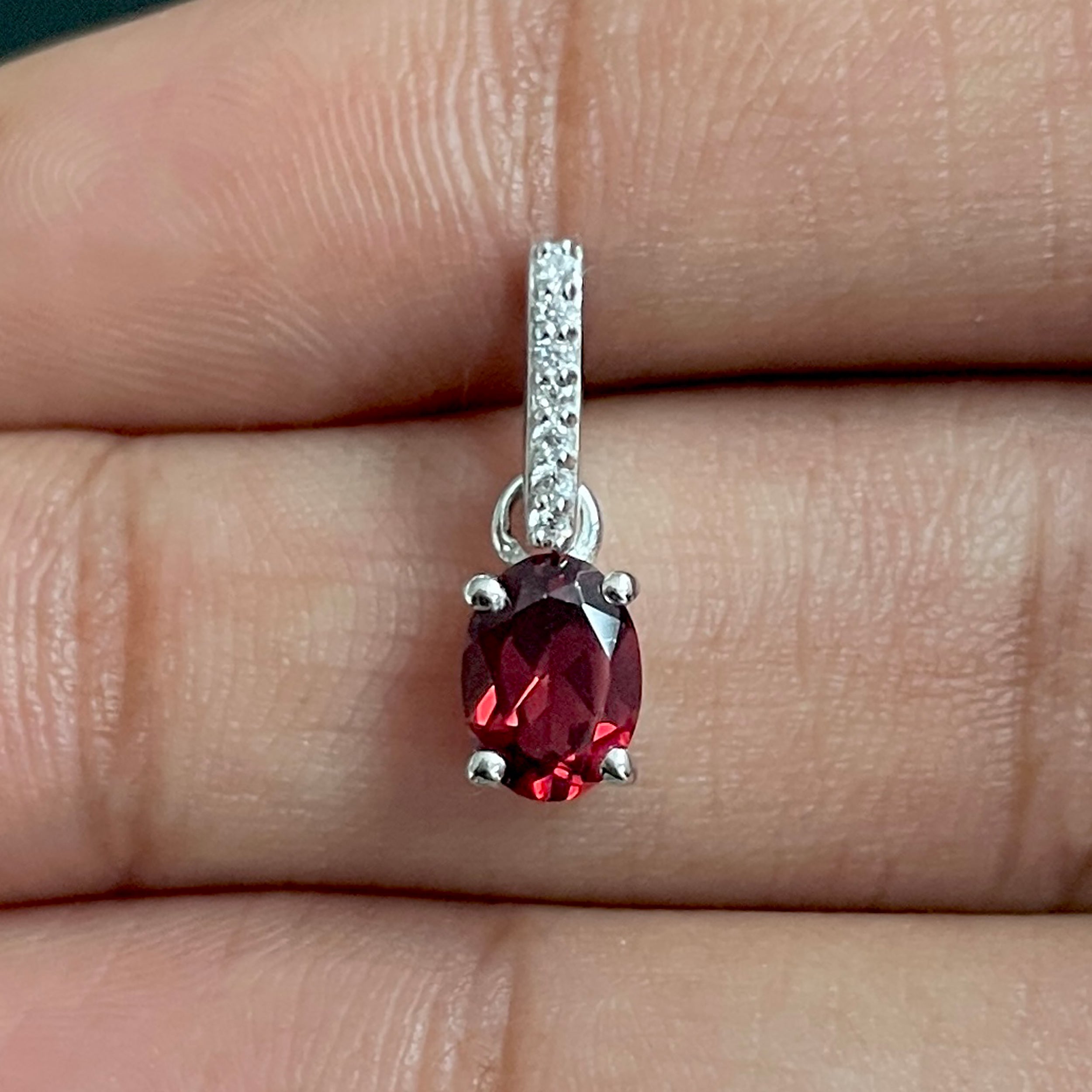 Garnet & White Topaz Pendant-(GAR-SP-915.)