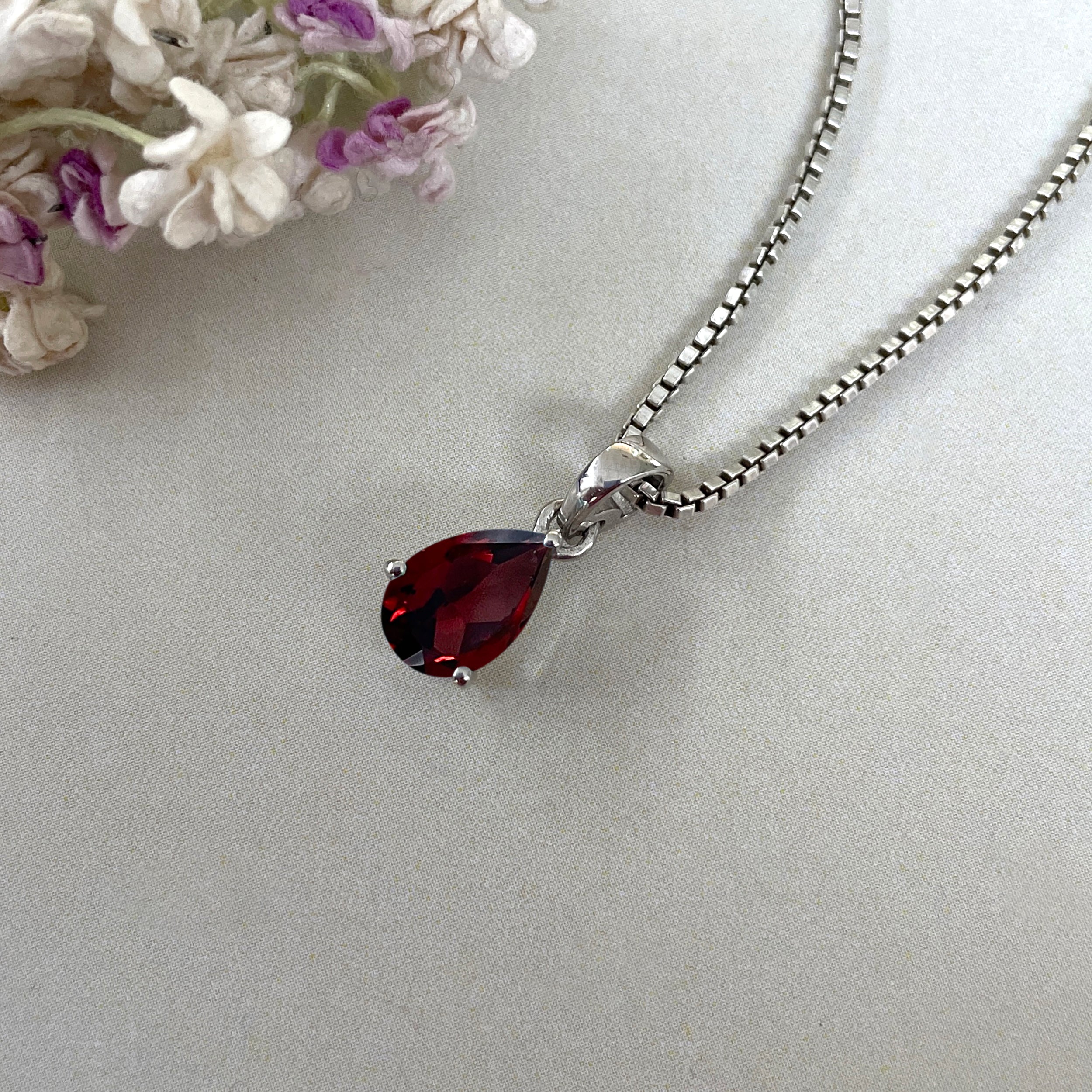 Garnet Pendant-(GAR-SP-917.)