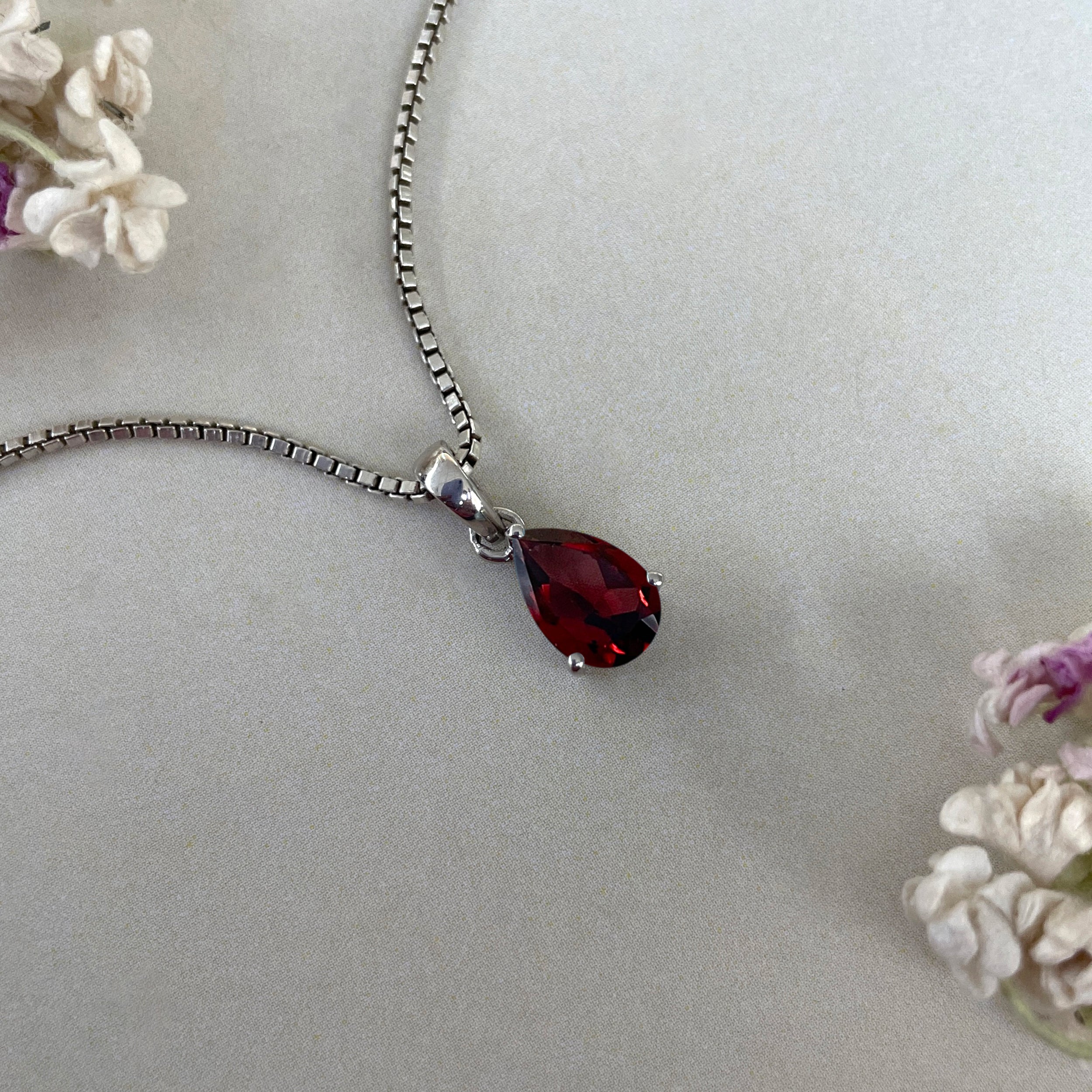Garnet Pendant-(GAR-SP-917.)