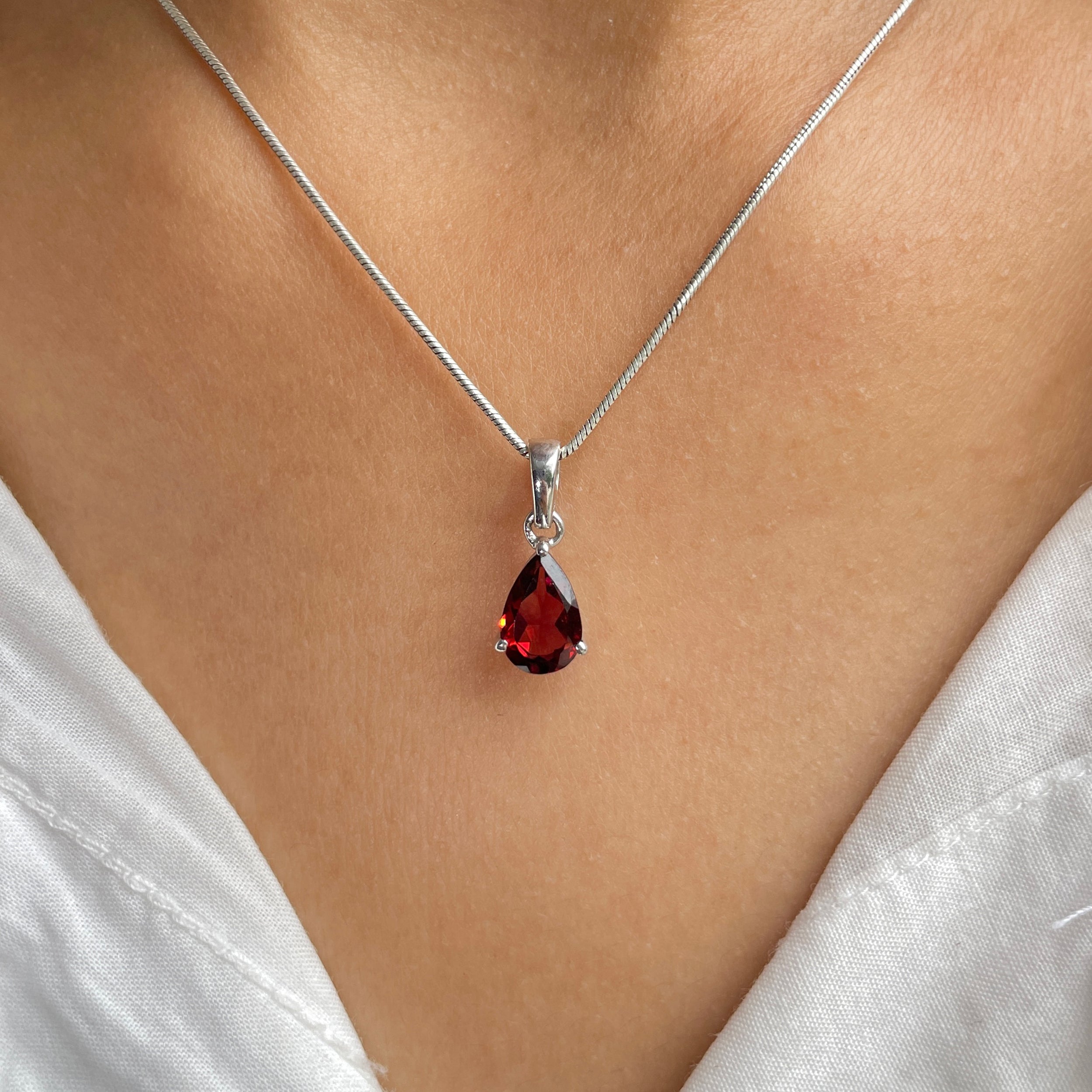 Garnet Pendant-(GAR-SP-917.)