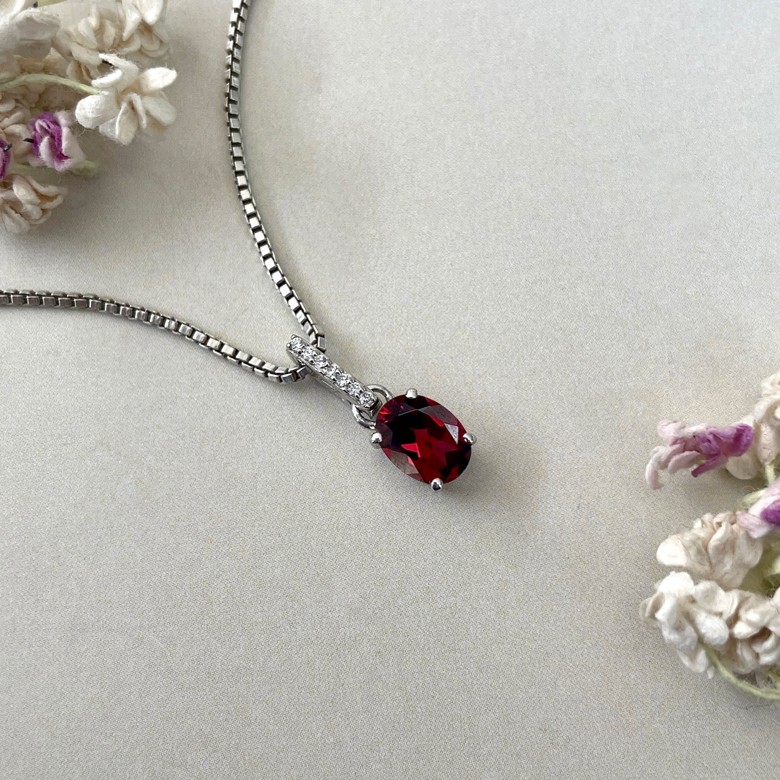 Garnet & White Topaz Pendant-(GAR-SP-920.)