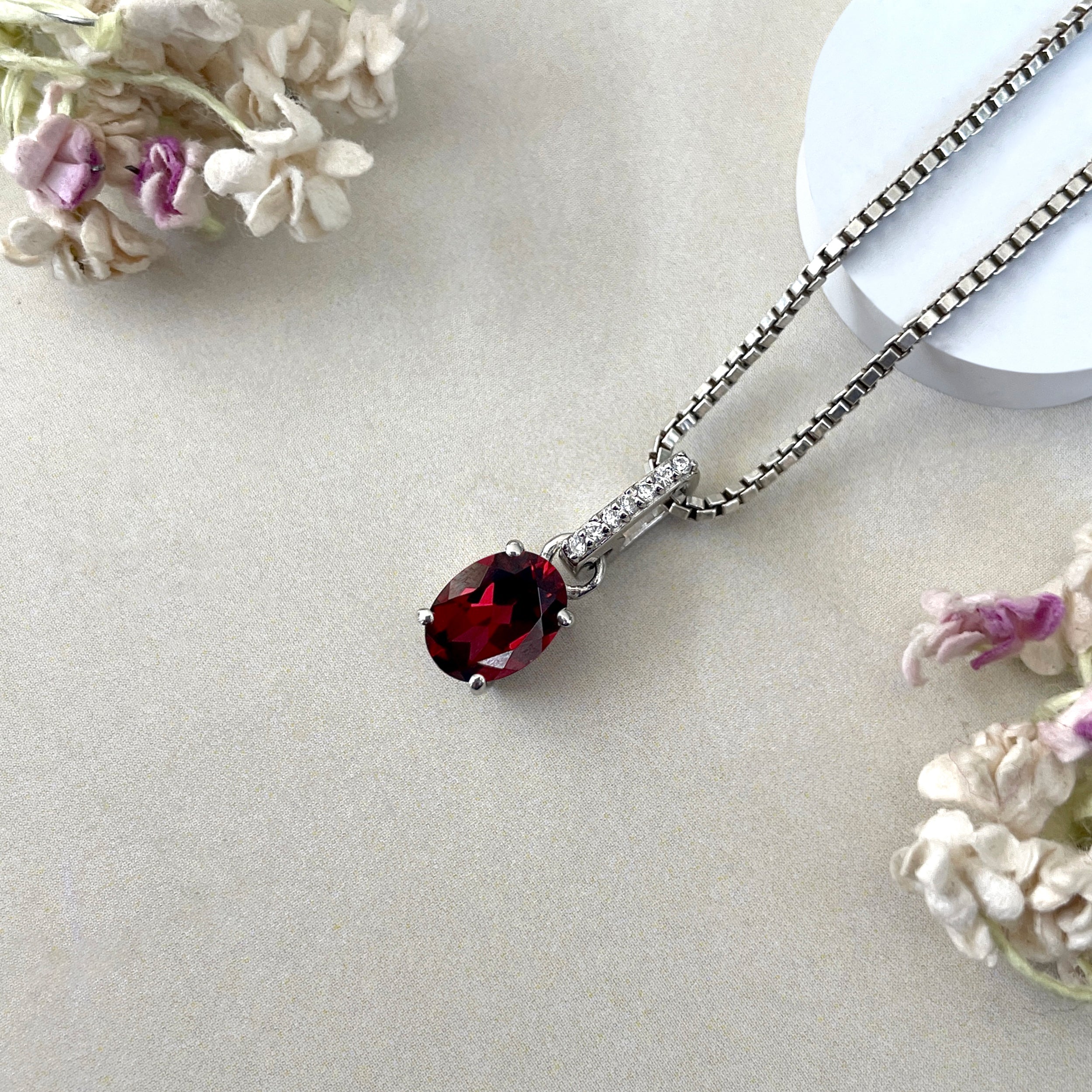 Garnet & White Topaz Pendant-(GAR-SP-920.)