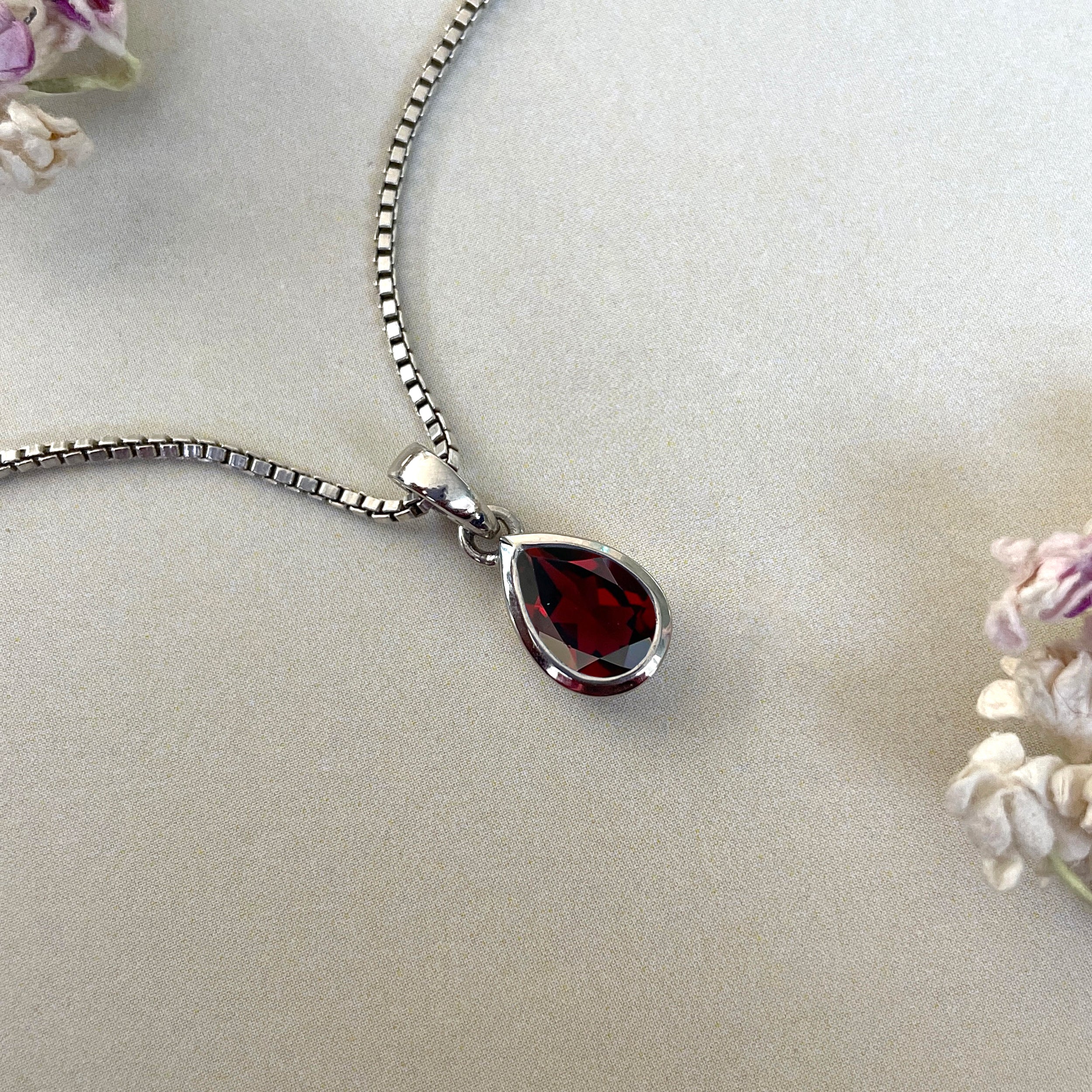 Garnet Pendant-(GAR-SP-956.)