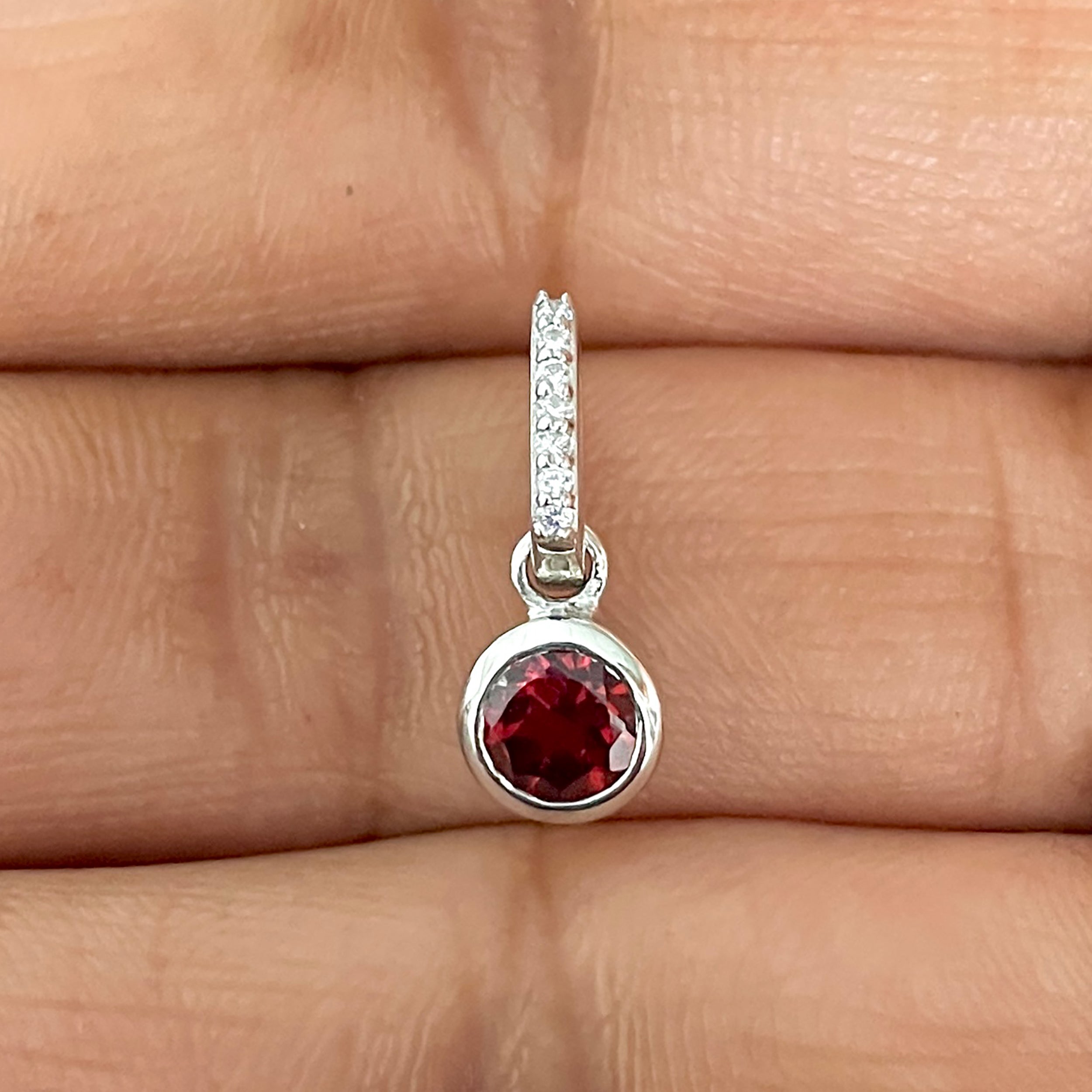 Garnet & White Topaz Pendant-(GAR-SP-957.)